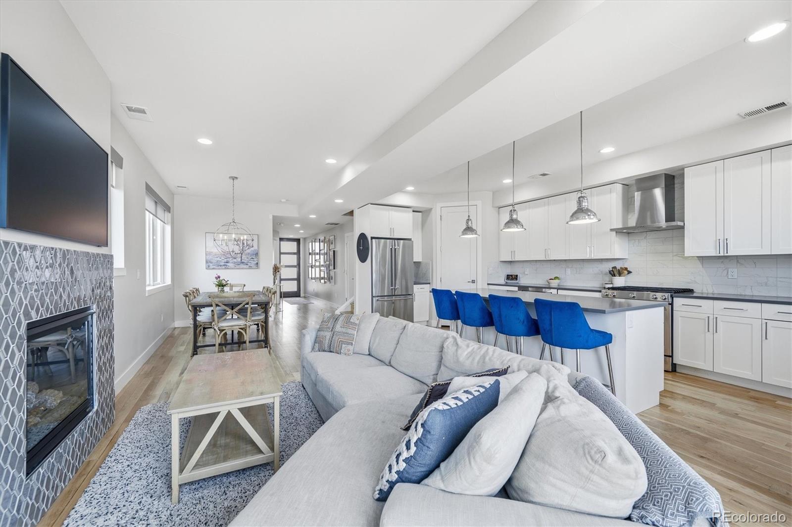 MLS Image #12 for 4355 n raleigh street,denver, Colorado