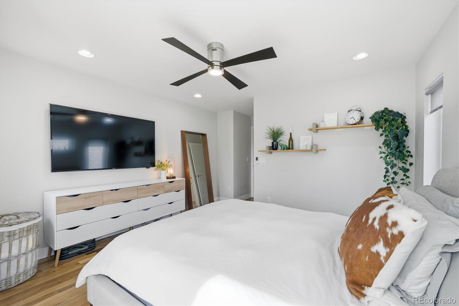 MLS Image #20 for 4355 n raleigh street,denver, Colorado