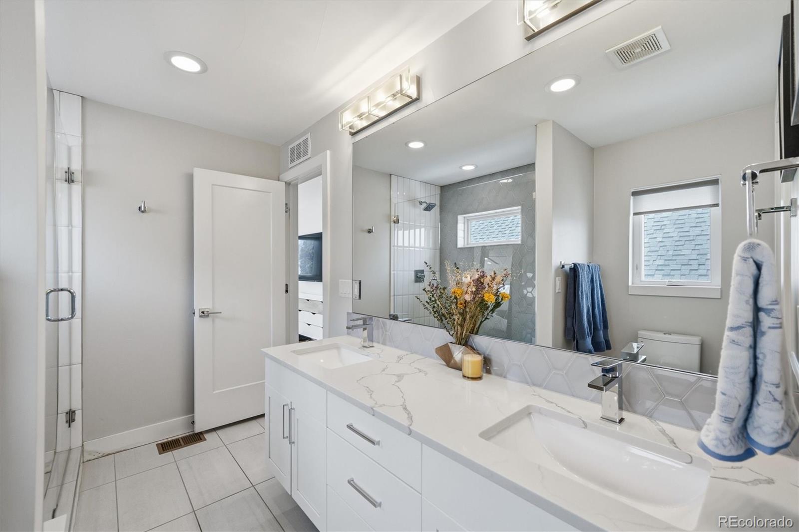 MLS Image #23 for 4355 n raleigh street,denver, Colorado