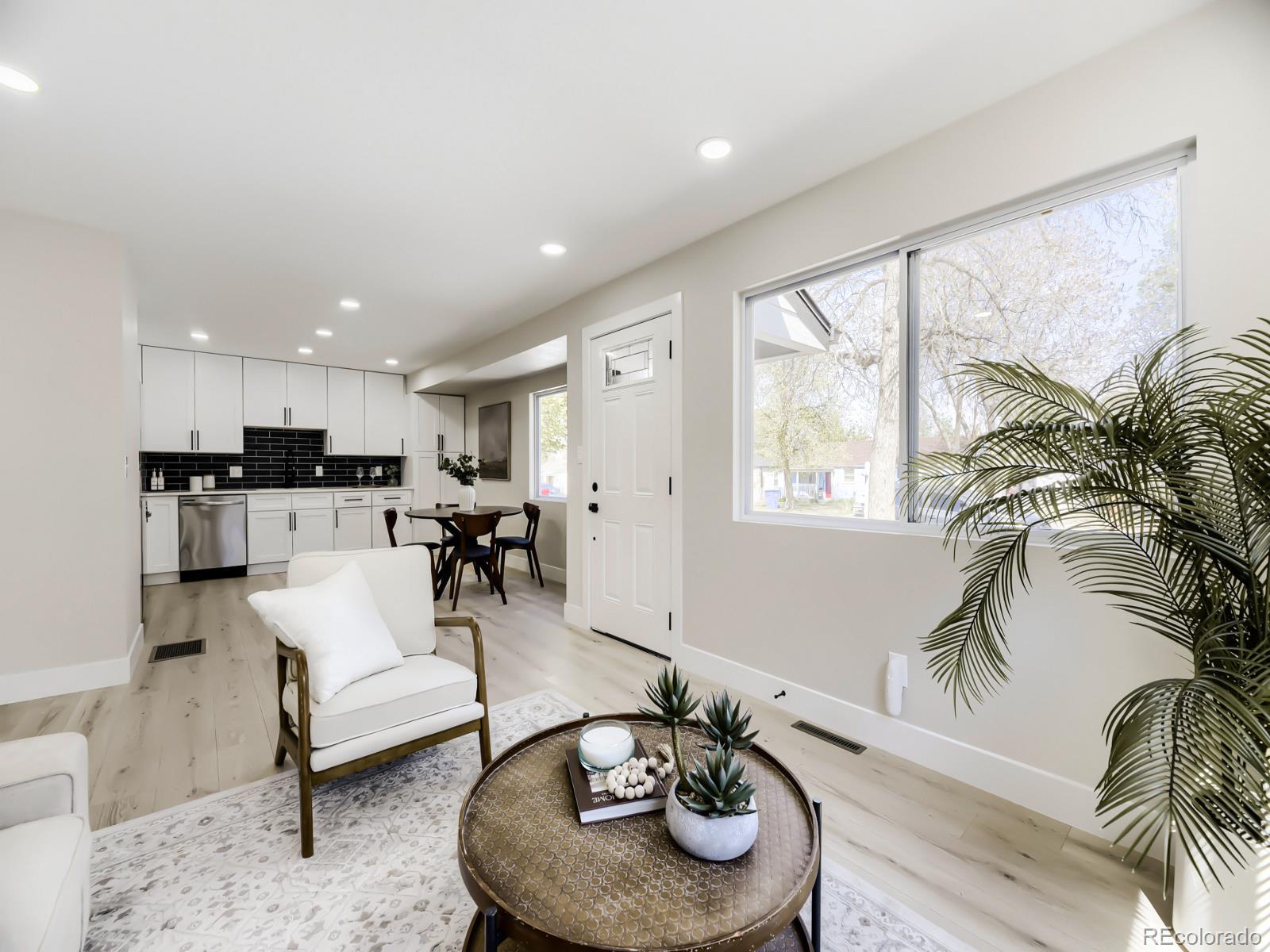 MLS Image #5 for 1171  geneva street,aurora, Colorado