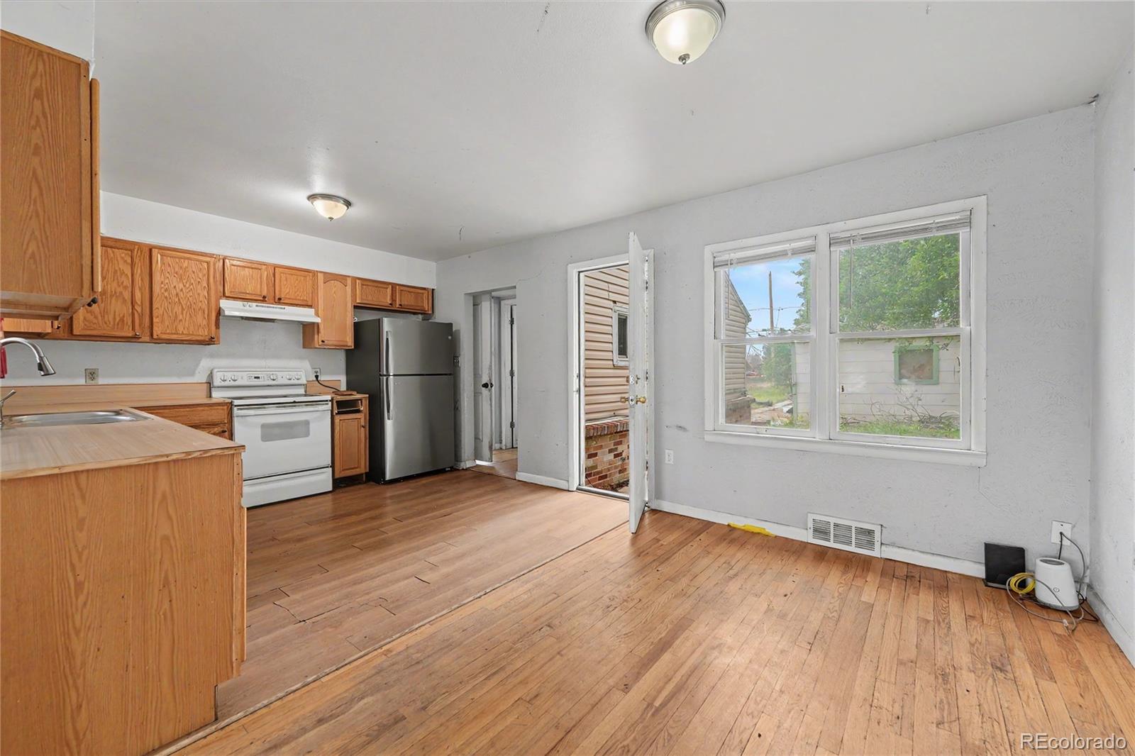 MLS Image #7 for 3420 w tennessee avenue,denver, Colorado