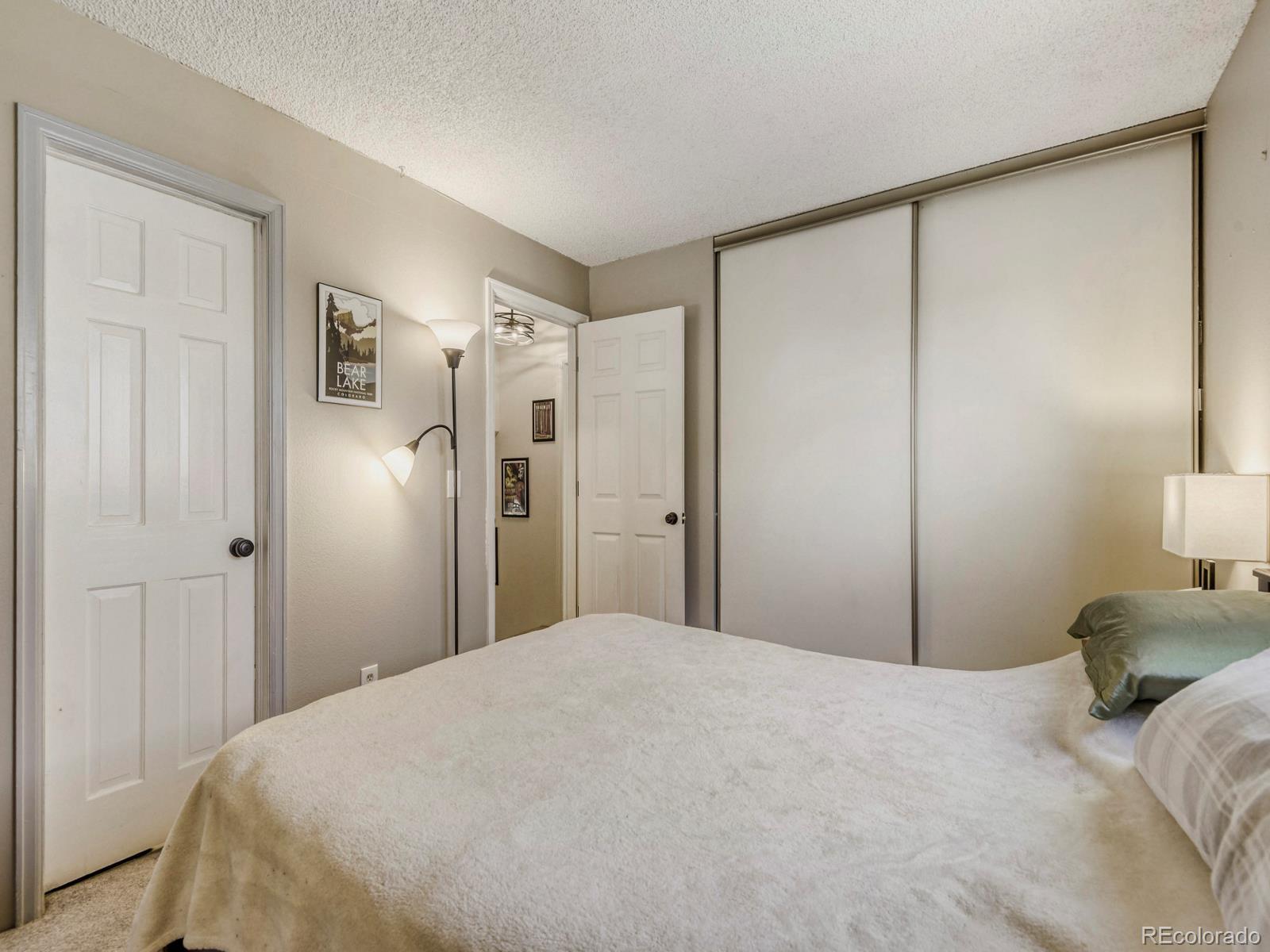 MLS Image #11 for 20765 e buchanan drive,aurora, Colorado