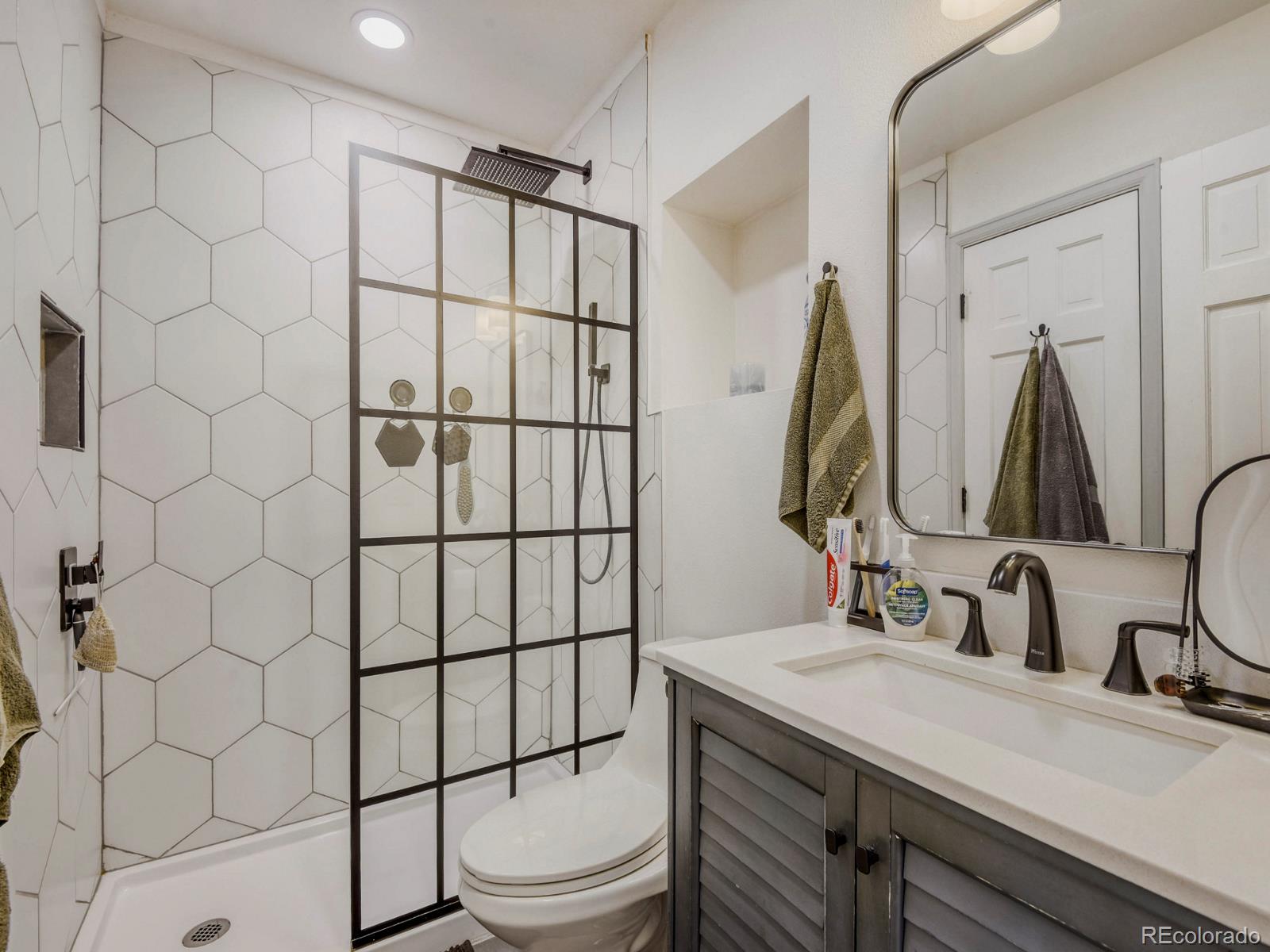 MLS Image #15 for 20765 e buchanan drive,aurora, Colorado