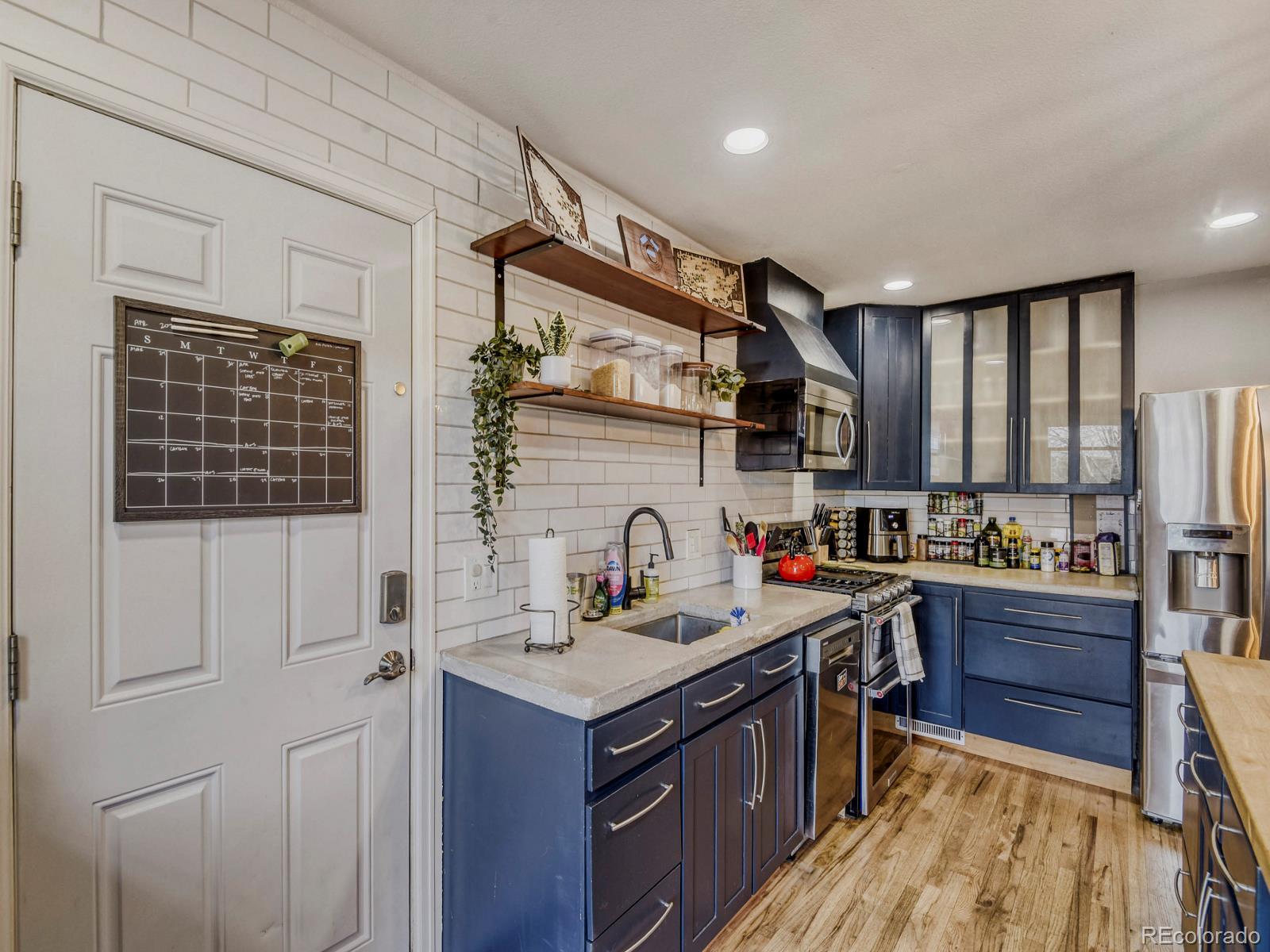 MLS Image #4 for 20765 e buchanan drive,aurora, Colorado