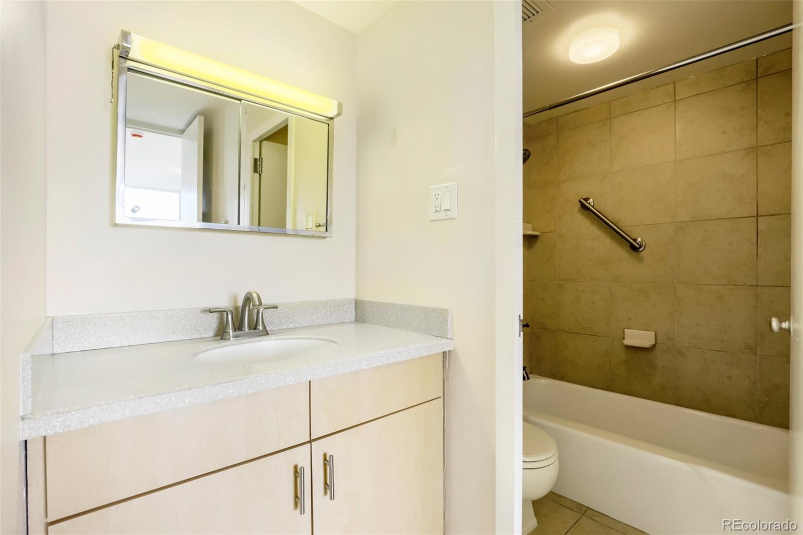MLS Image #14 for 3100 e cherry creek south drive,denver, Colorado
