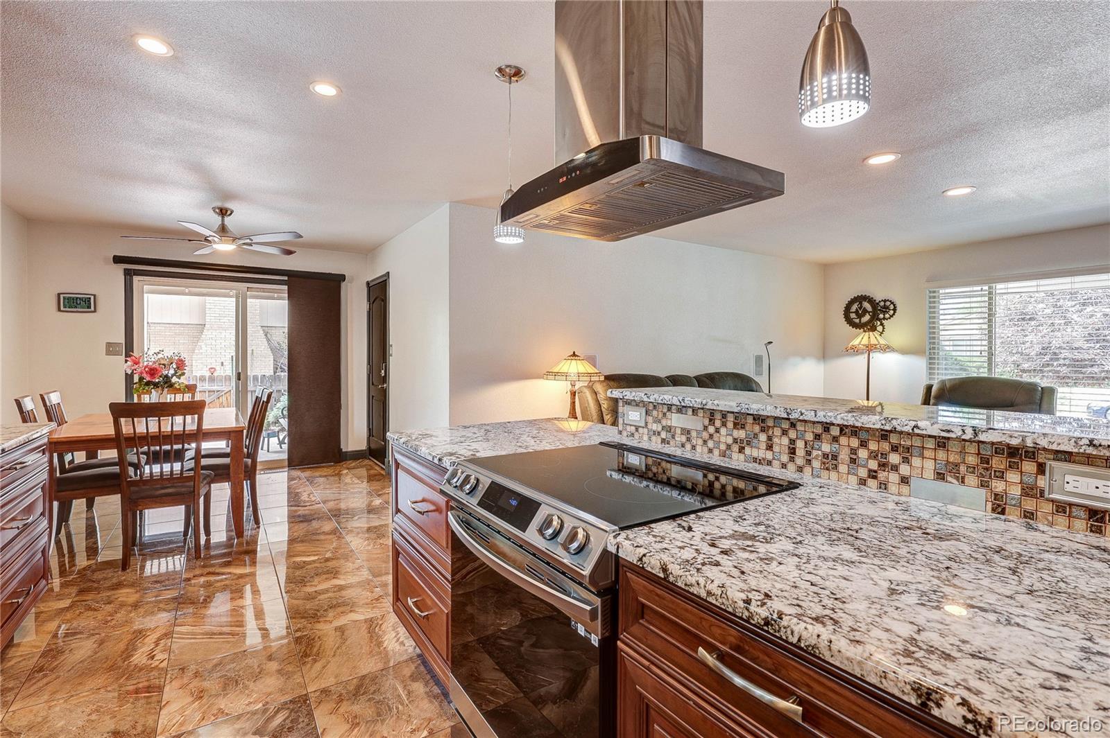 MLS Image #11 for 7246 s quebec court,centennial, Colorado