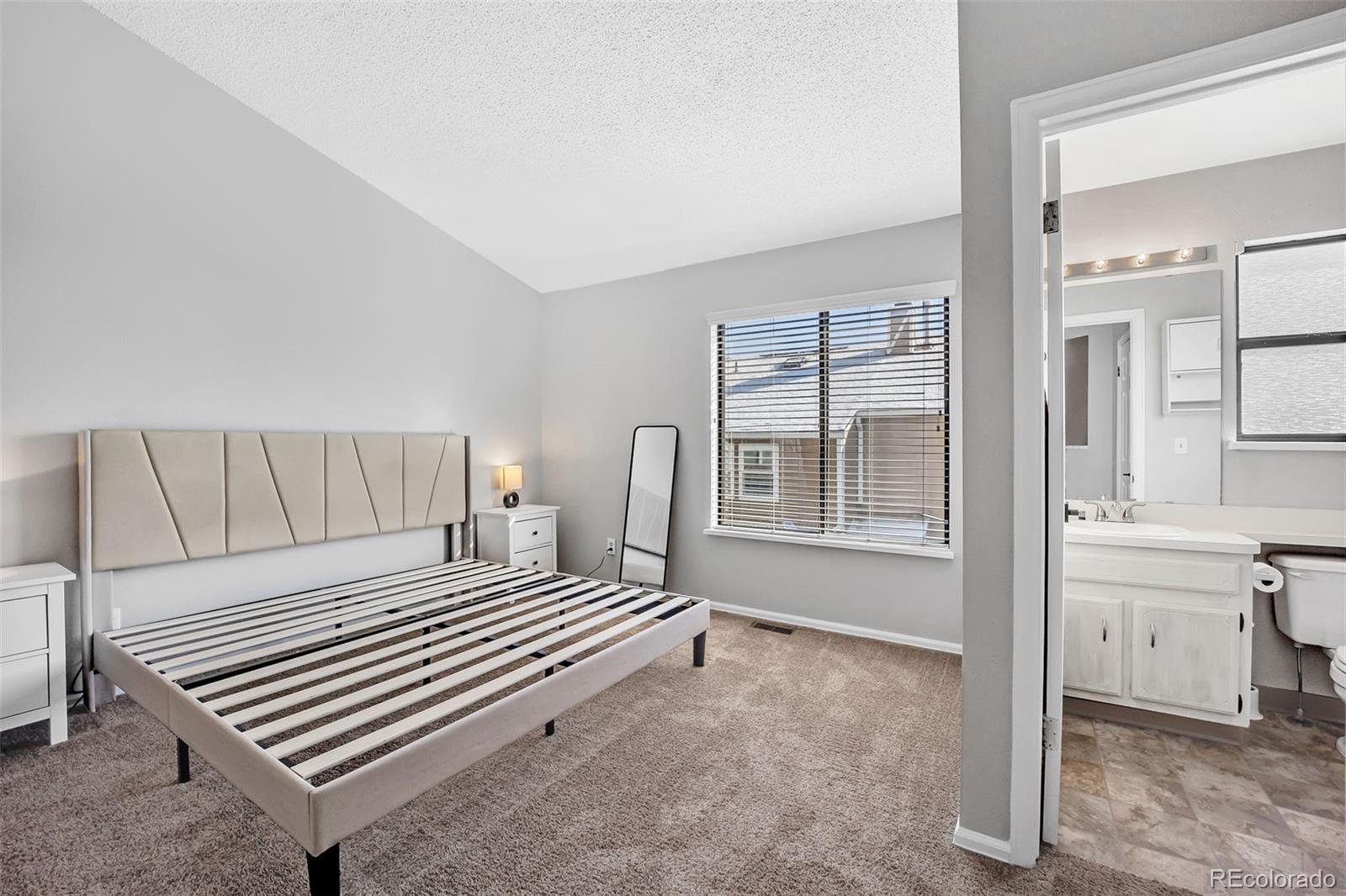 MLS Image #13 for 3921  berkley court,colorado springs, Colorado