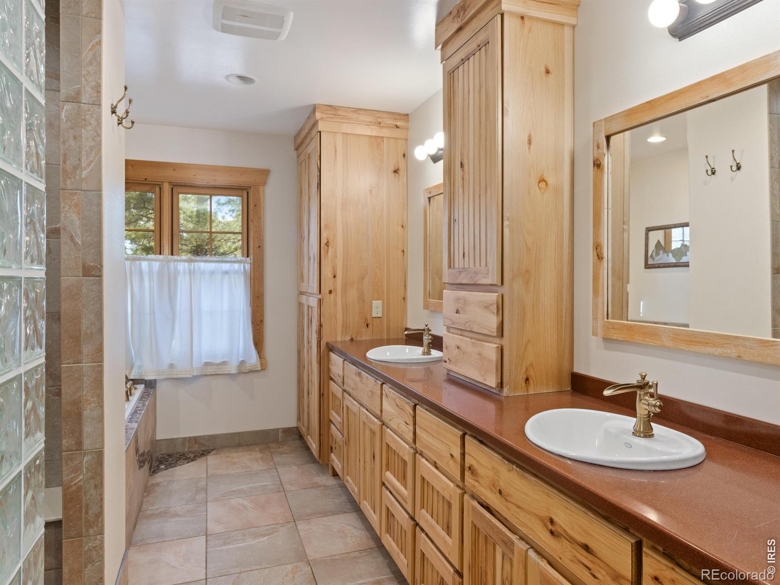MLS Image #14 for 1101  lexington lane,estes park, Colorado