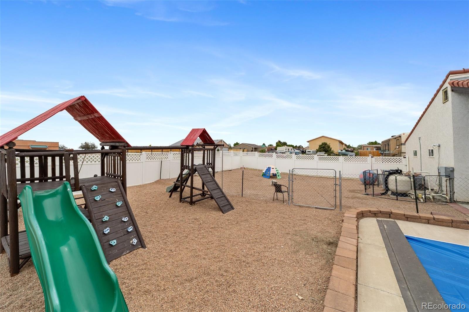 MLS Image #16 for 817 e clarion drive,pueblo, Colorado
