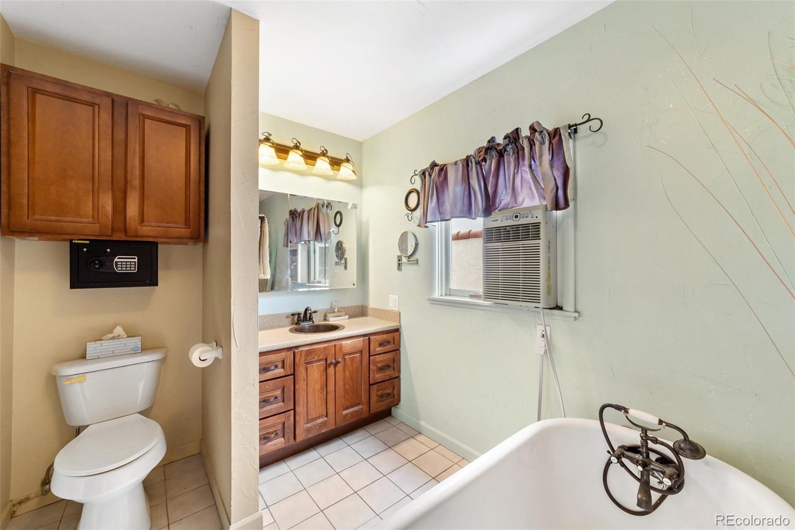 MLS Image #32 for 817 e clarion drive,pueblo, Colorado