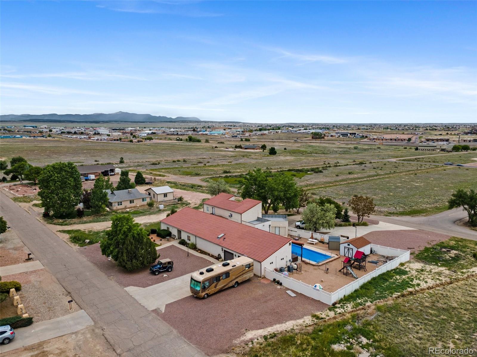 MLS Image #9 for 817 e clarion drive,pueblo, Colorado
