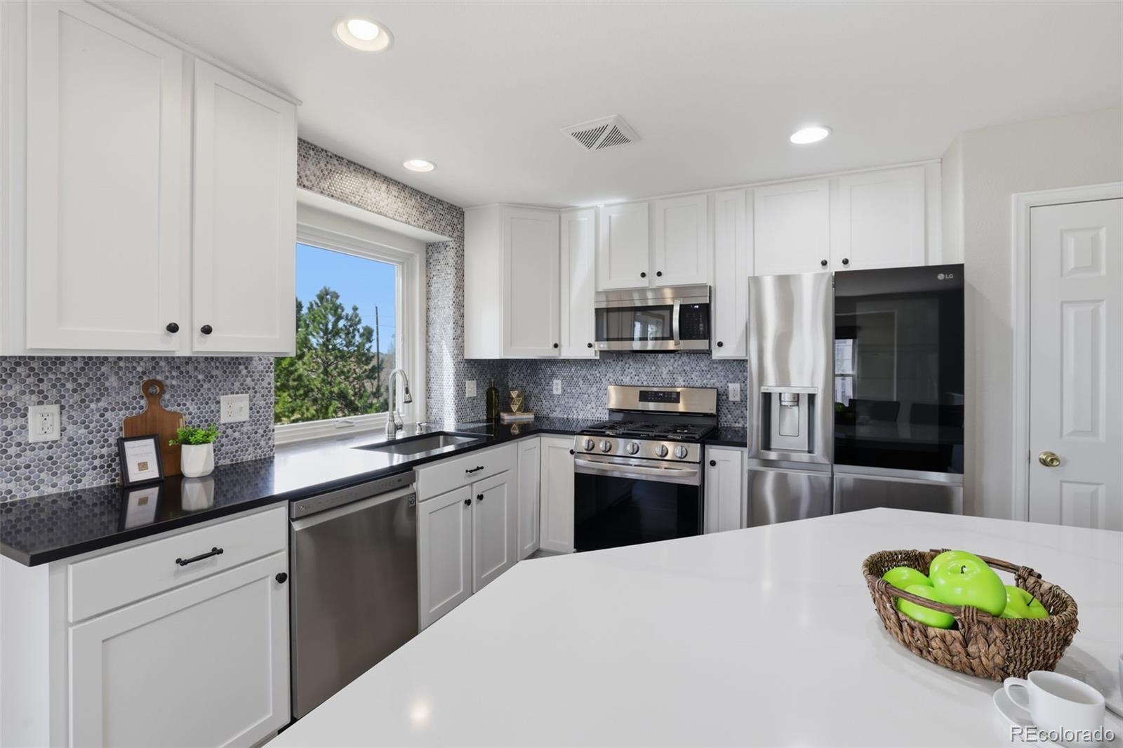 MLS Image #11 for 20085 e dartmouth drive,aurora, Colorado