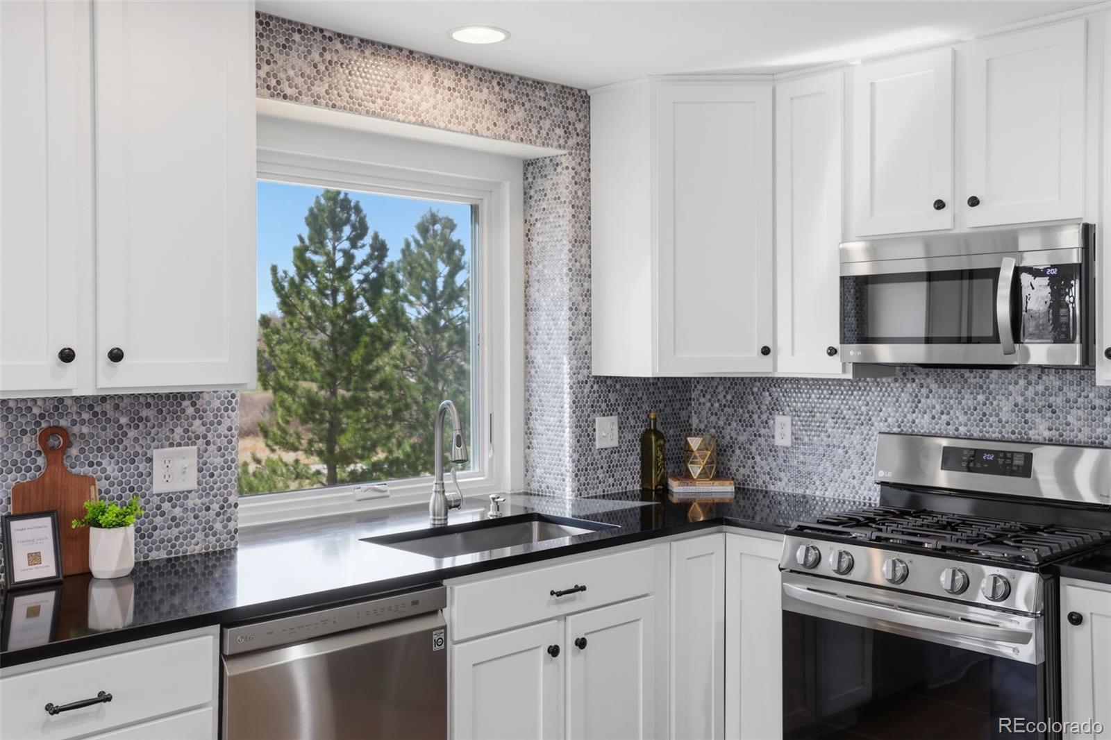 MLS Image #14 for 20085 e dartmouth drive,aurora, Colorado