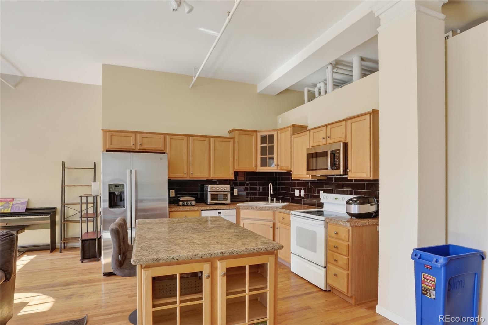 MLS Image #17 for 1555  california street 602,denver, Colorado