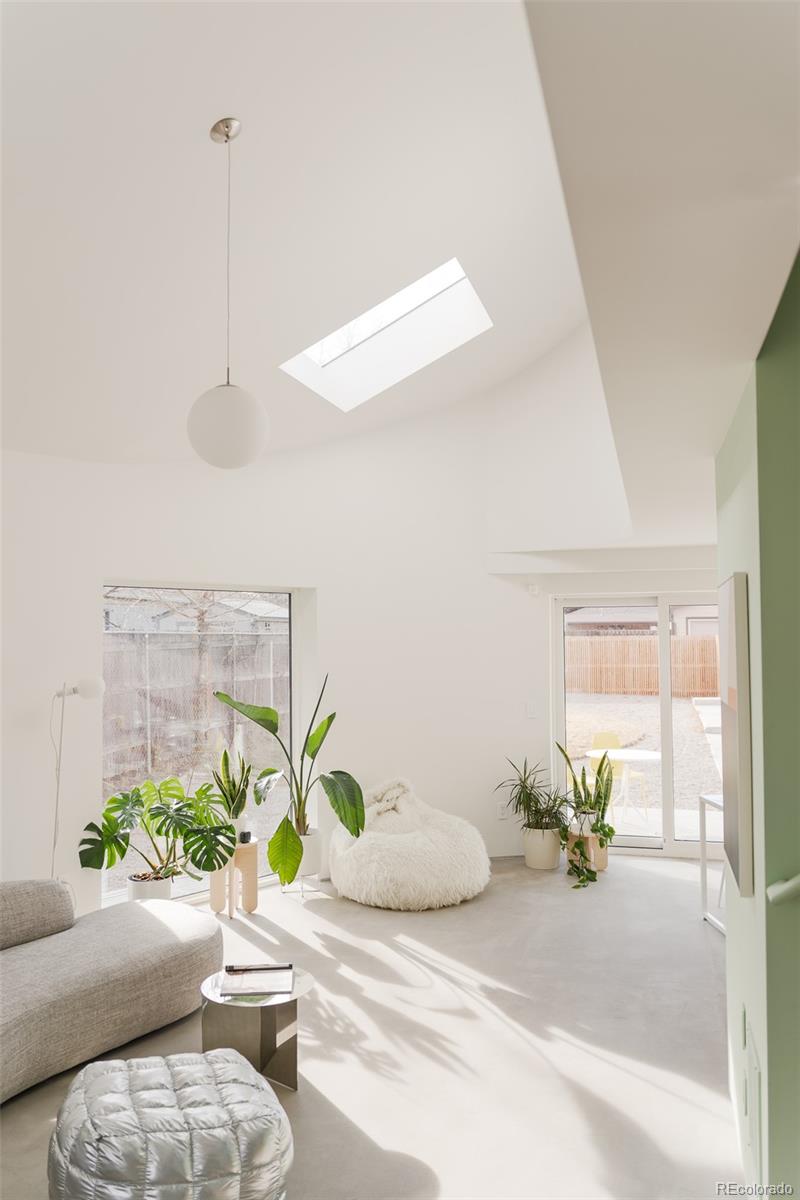 MLS Image #2 for 1675  verbena street,denver, Colorado