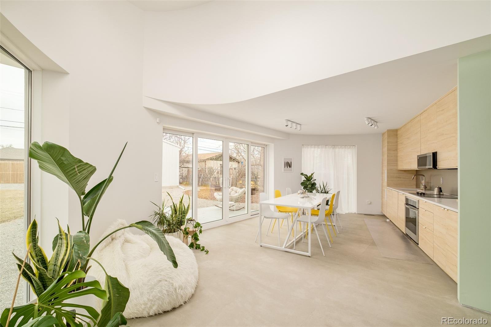 MLS Image #4 for 1675  verbena street,denver, Colorado