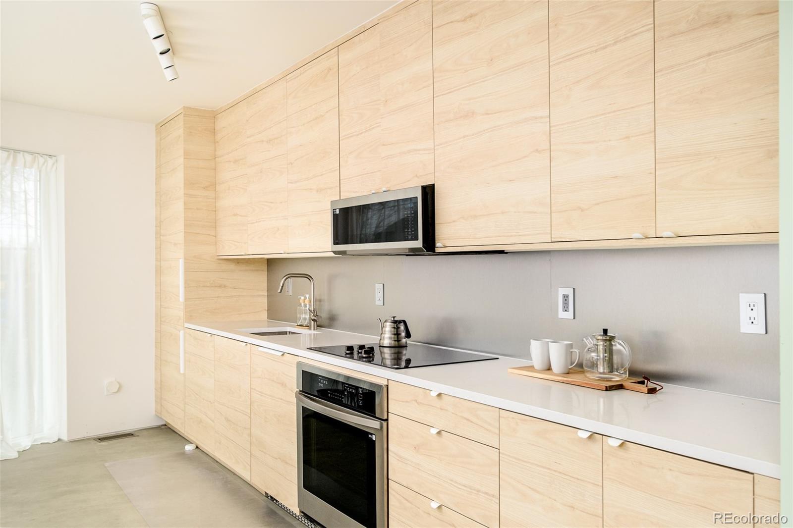 MLS Image #7 for 1675  verbena street,denver, Colorado