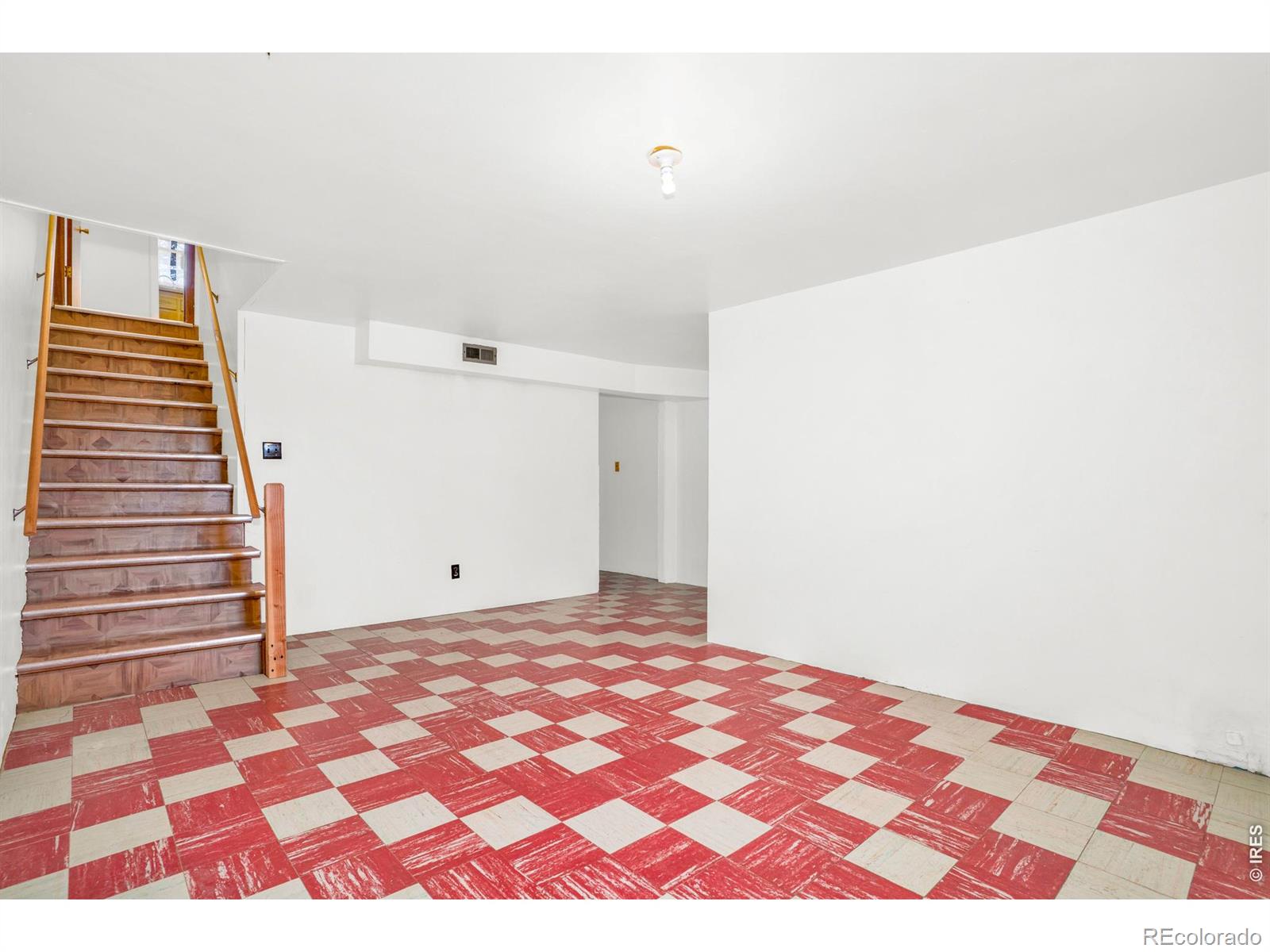 MLS Image #12 for 543 w 9th street,loveland, Colorado