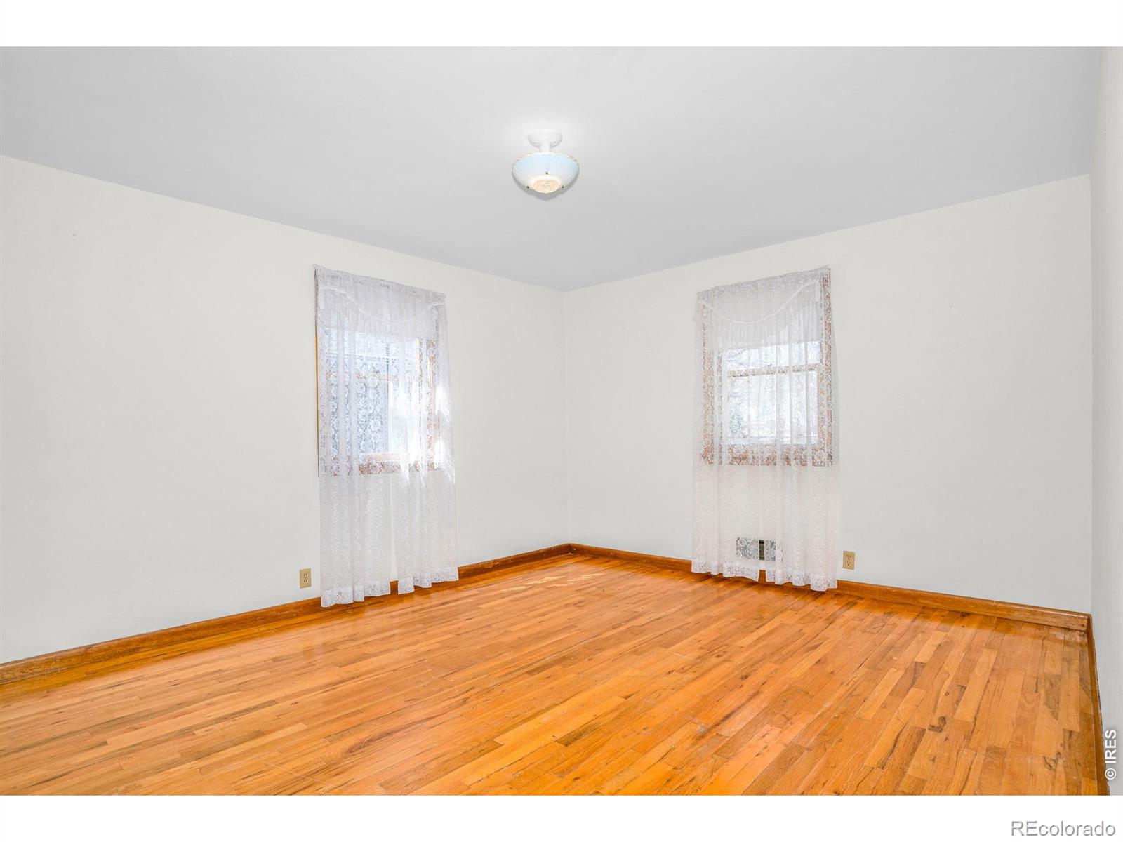 MLS Image #8 for 543 w 9th street,loveland, Colorado