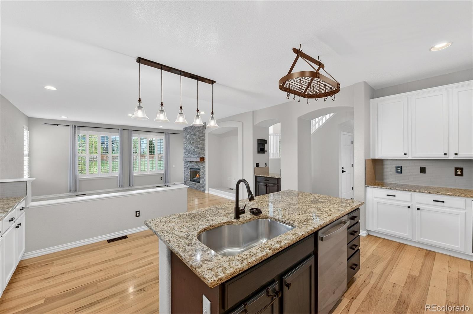 MLS Image #14 for 9590 s everett way,littleton, Colorado