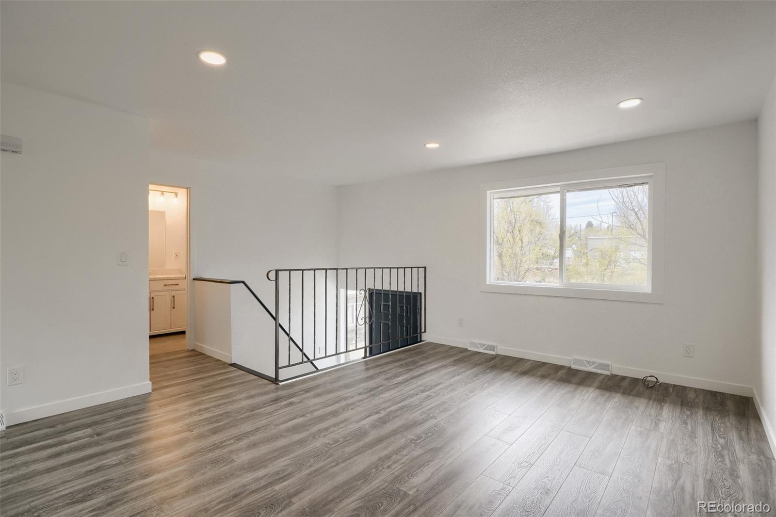 MLS Image #16 for 850  utica street,denver, Colorado