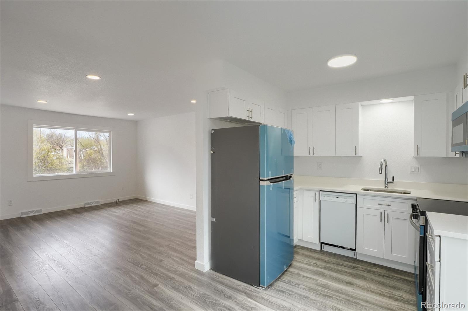 MLS Image #3 for 850  utica street,denver, Colorado