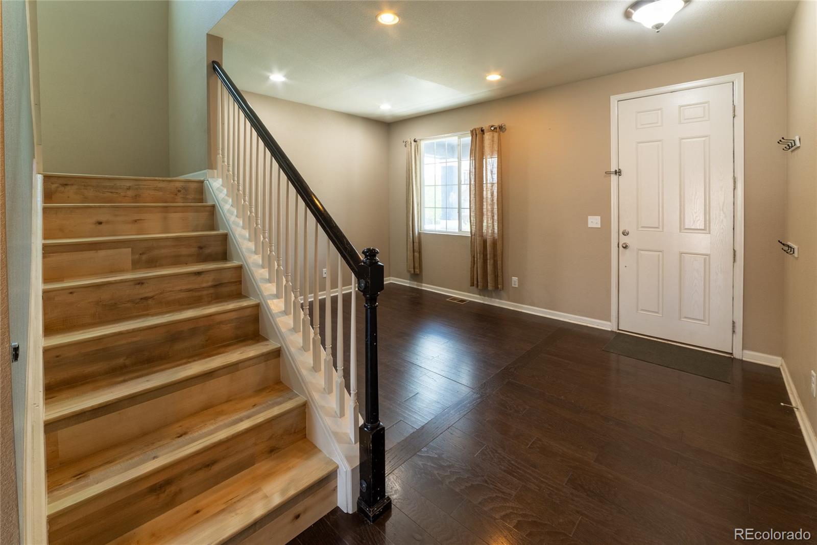 MLS Image #3 for 7679  blue water drive,castle rock, Colorado