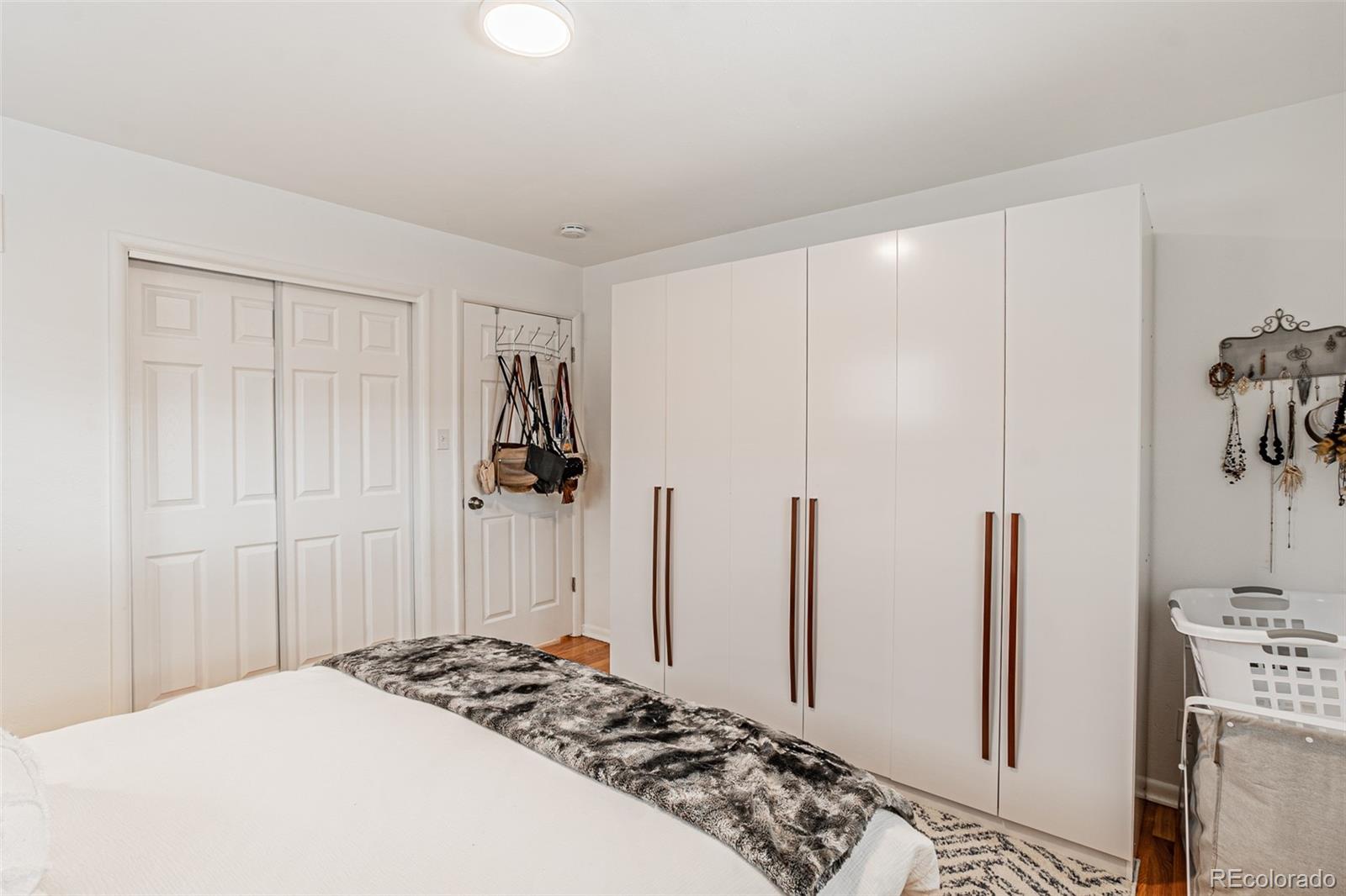 MLS Image #35 for 1515 s birch street,denver, Colorado