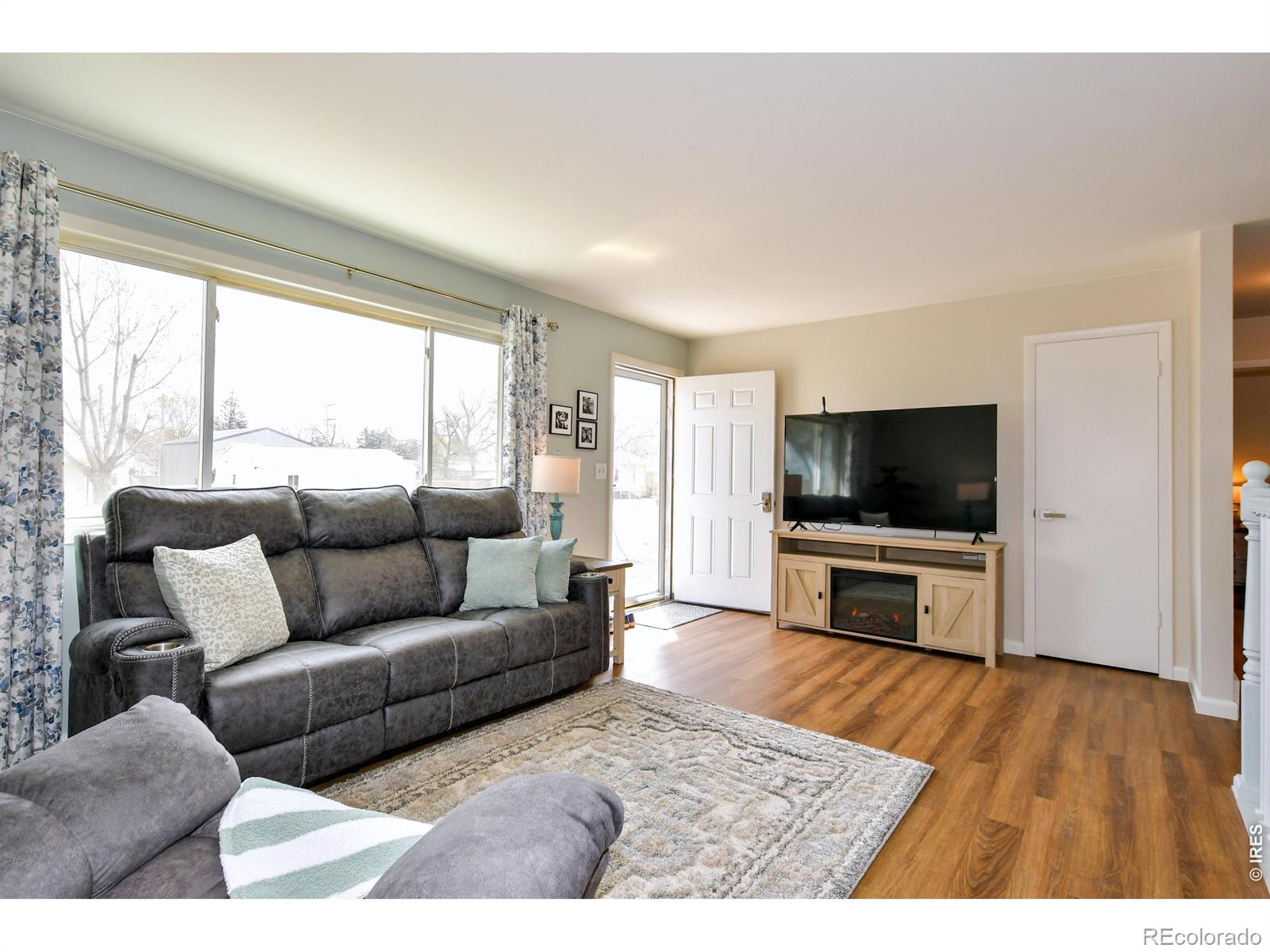 MLS Image #5 for 207  3rd street,kersey, Colorado