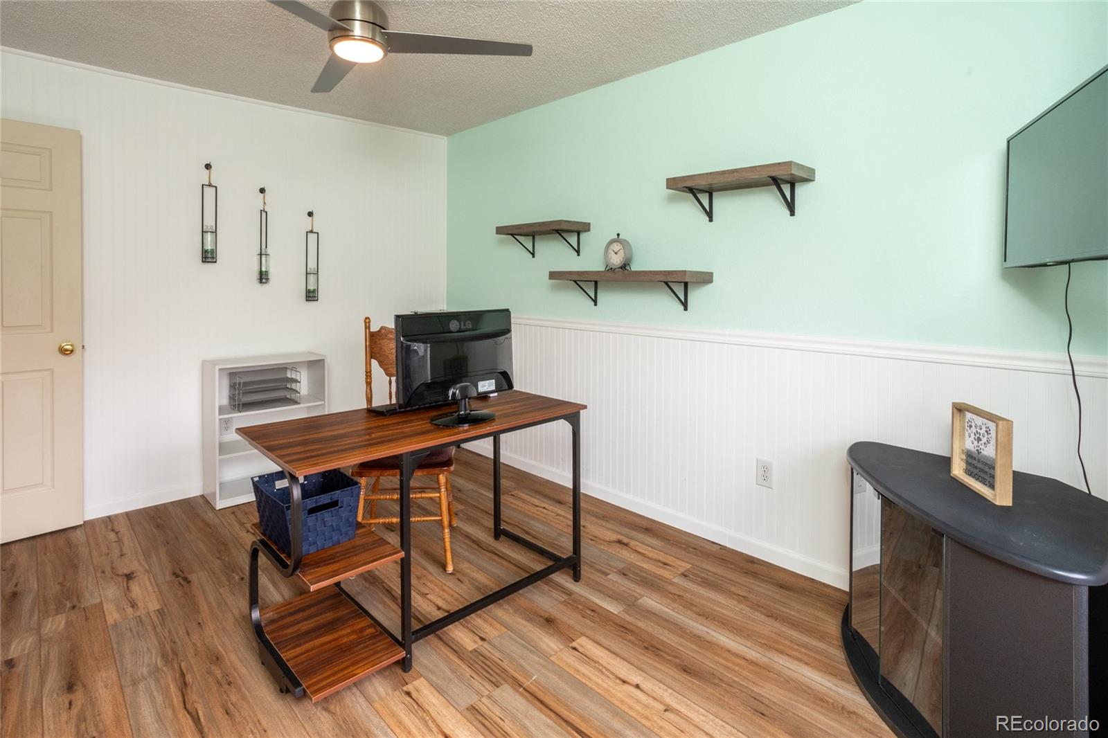 MLS Image #17 for 3404 s ouray way,aurora, Colorado