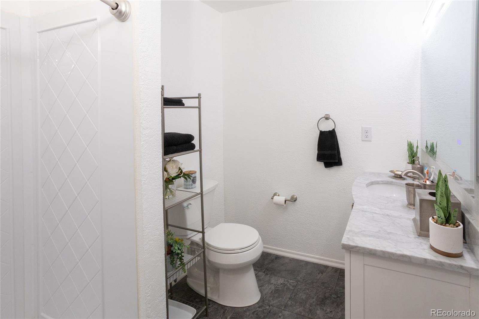 MLS Image #25 for 3404 s ouray way,aurora, Colorado