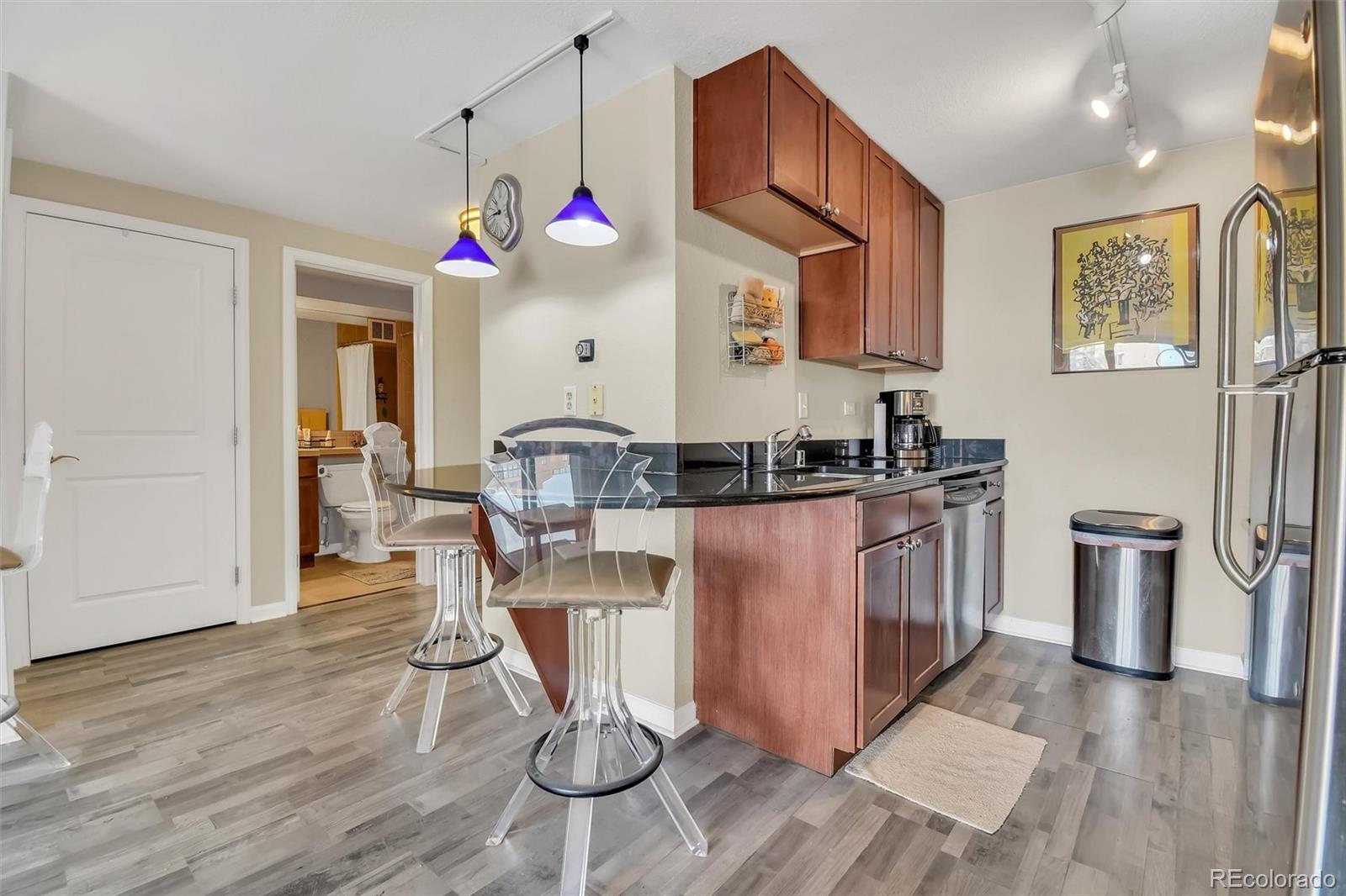 MLS Image #10 for 1150  vine street 603,denver, Colorado