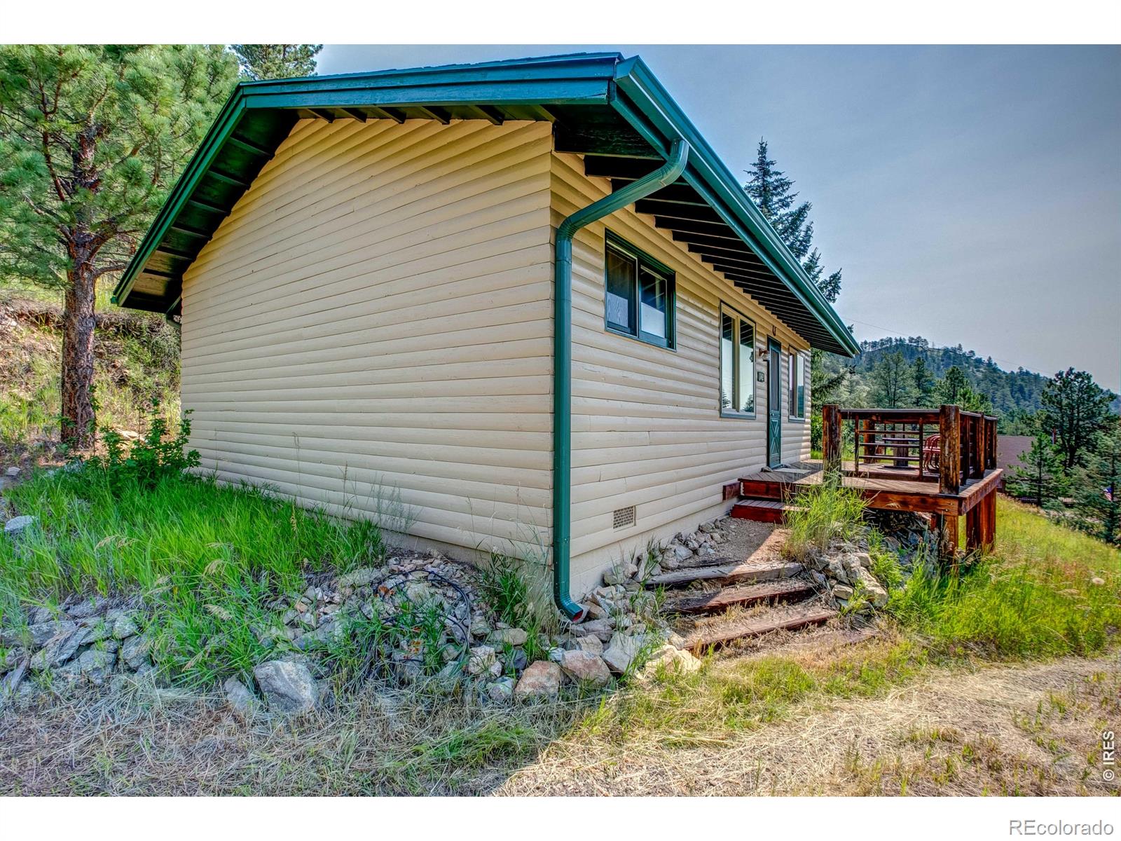 MLS Image #13 for 1142  streamside drive,glen haven, Colorado