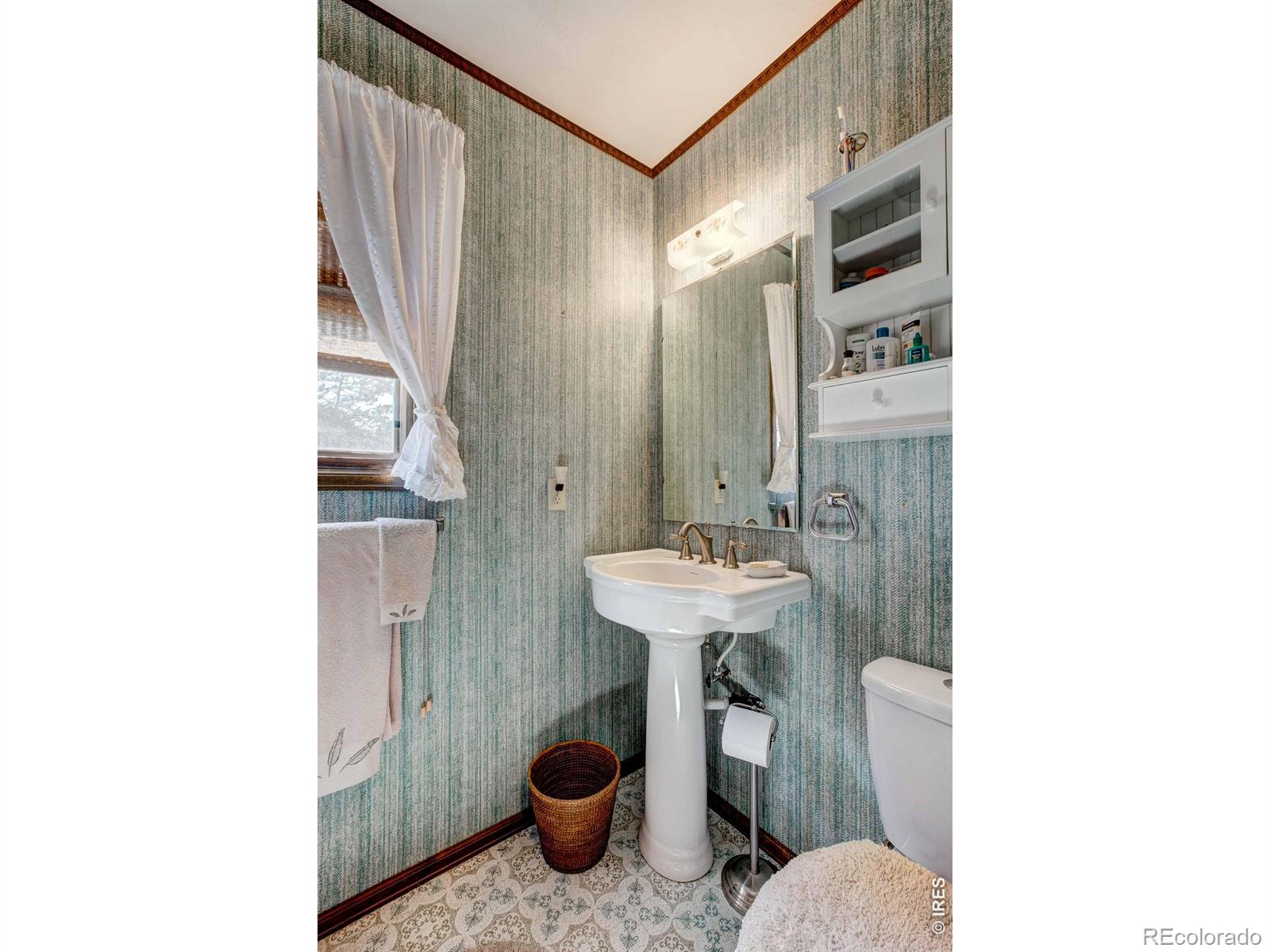 MLS Image #33 for 1142  streamside drive,glen haven, Colorado