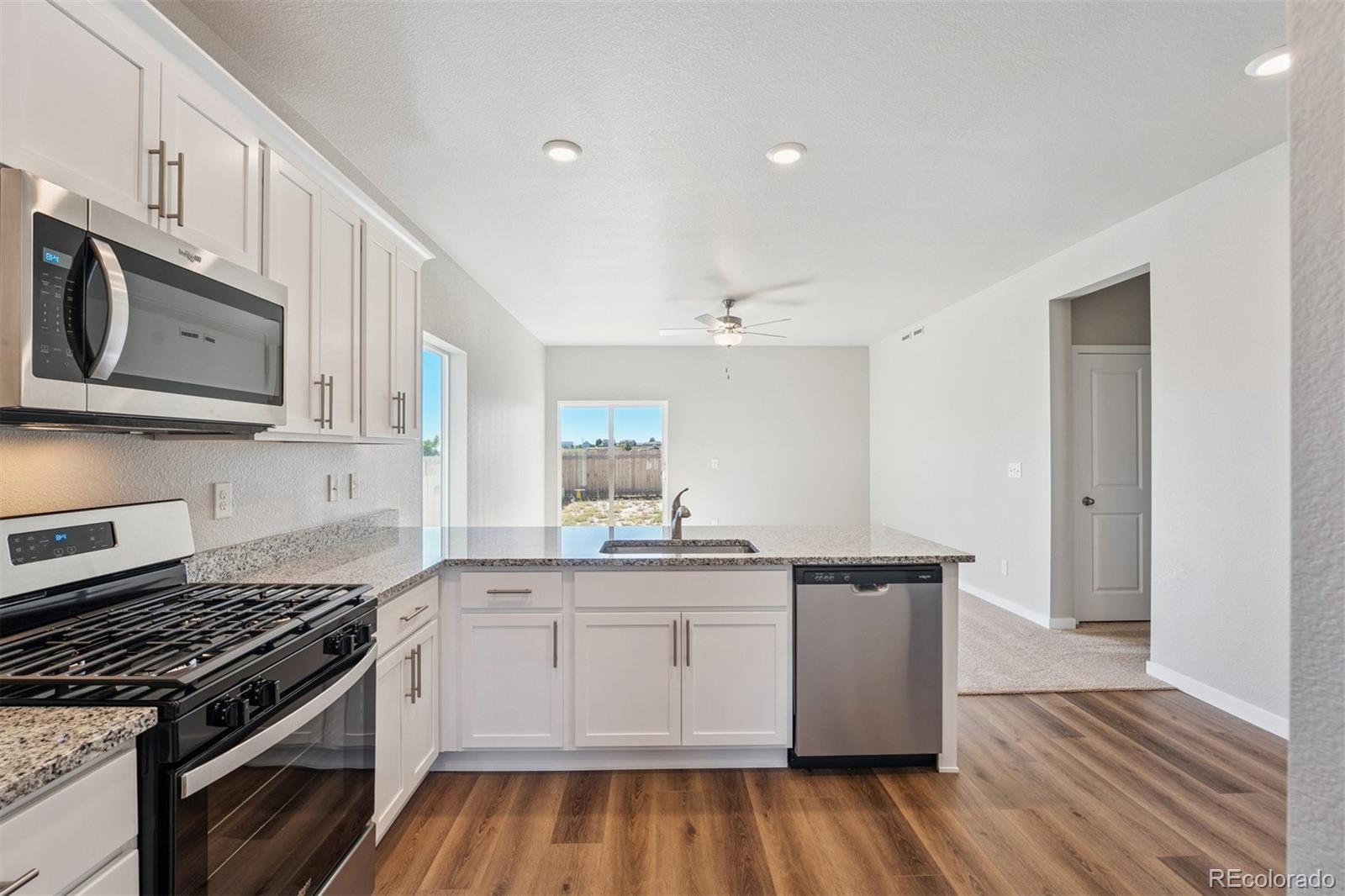 MLS Image #3 for 9361  truckee court,commerce city, Colorado