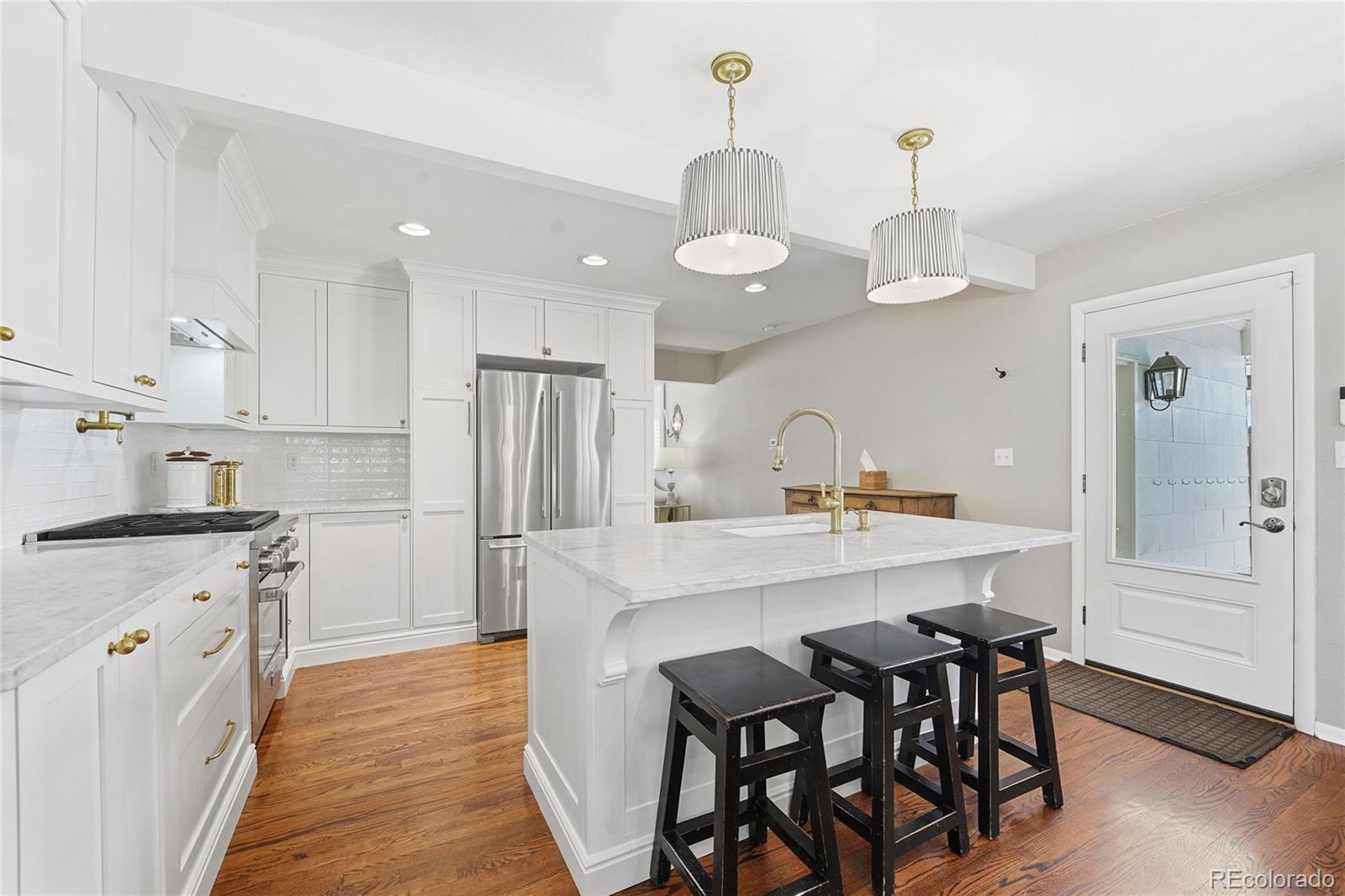 MLS Image #7 for 1375 s ivy way,denver, Colorado