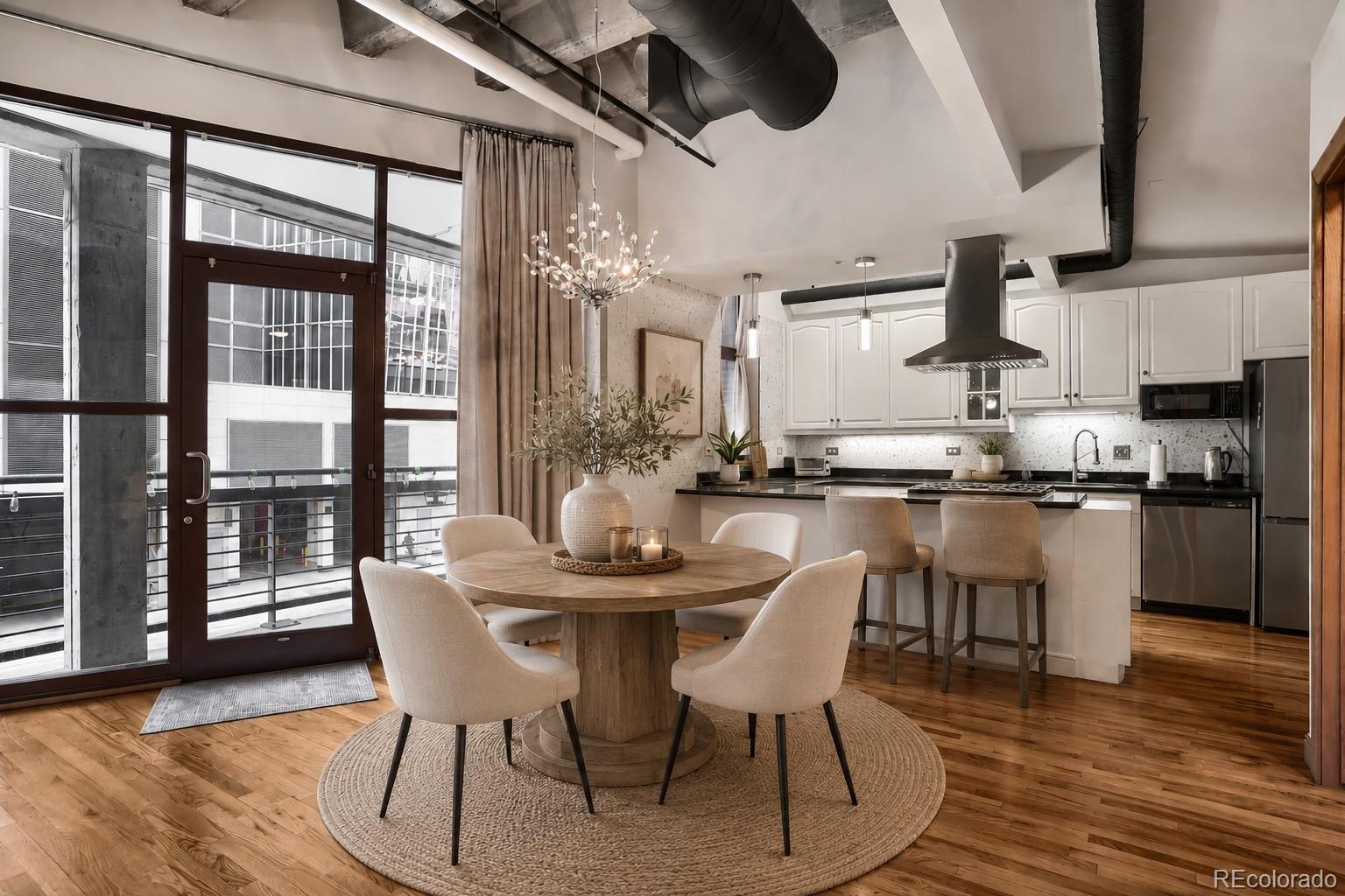 MLS Image #6 for 1020  15th street,denver, Colorado