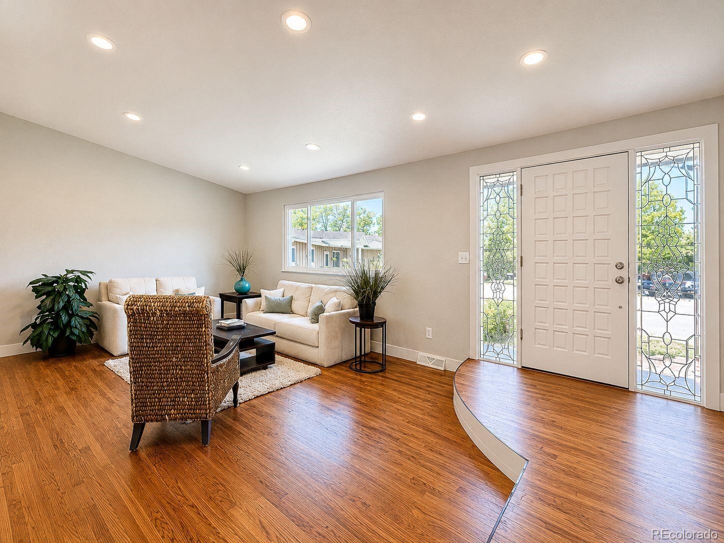 MLS Image #3 for 7197 s fairfax court,centennial, Colorado