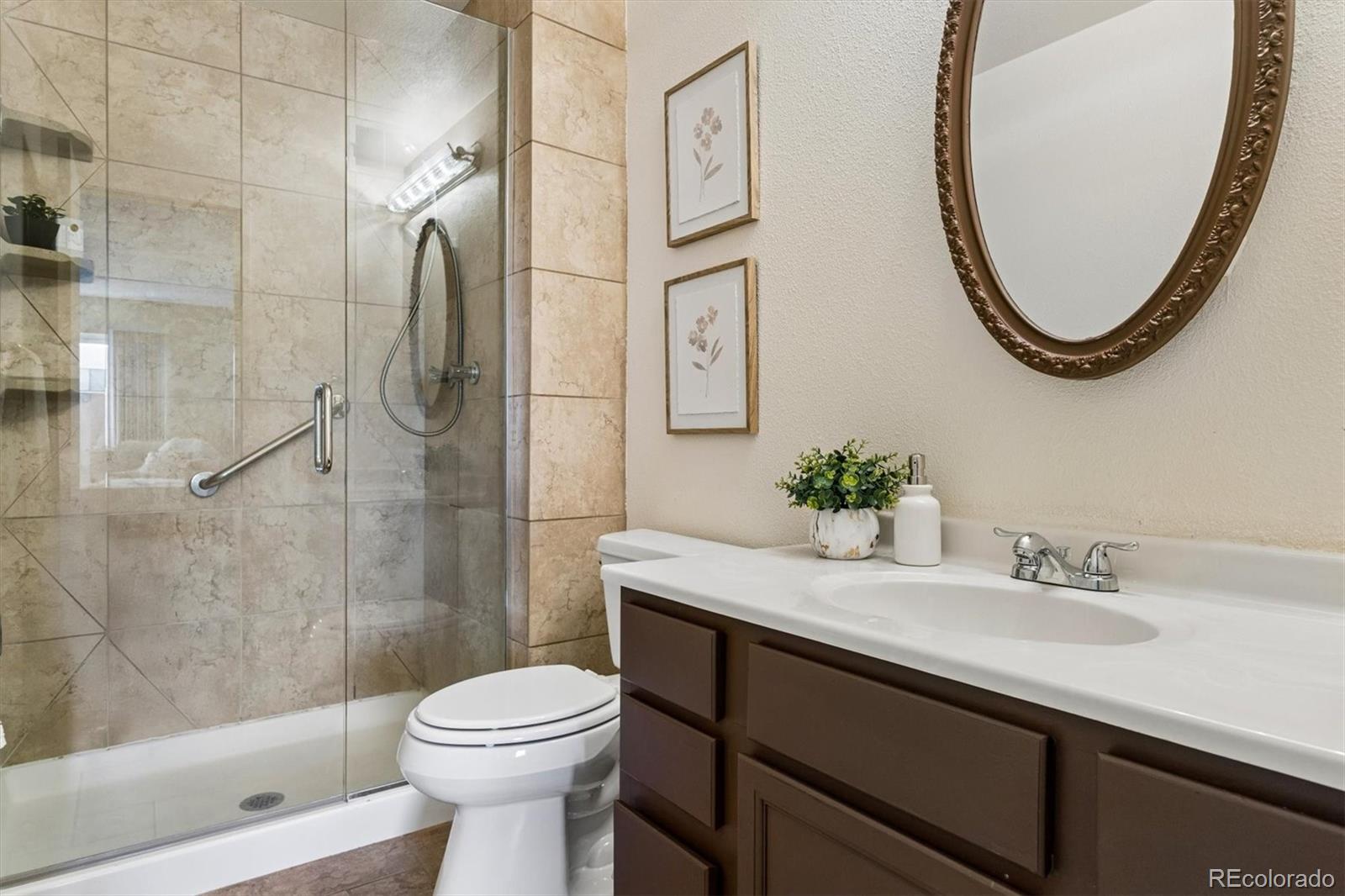 MLS Image #13 for 3470 s poplar street 403,denver, Colorado