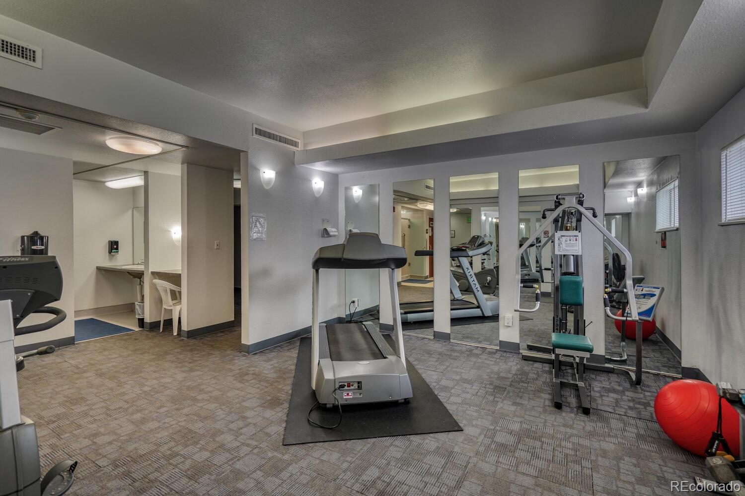 MLS Image #27 for 3470 s poplar street 403,denver, Colorado