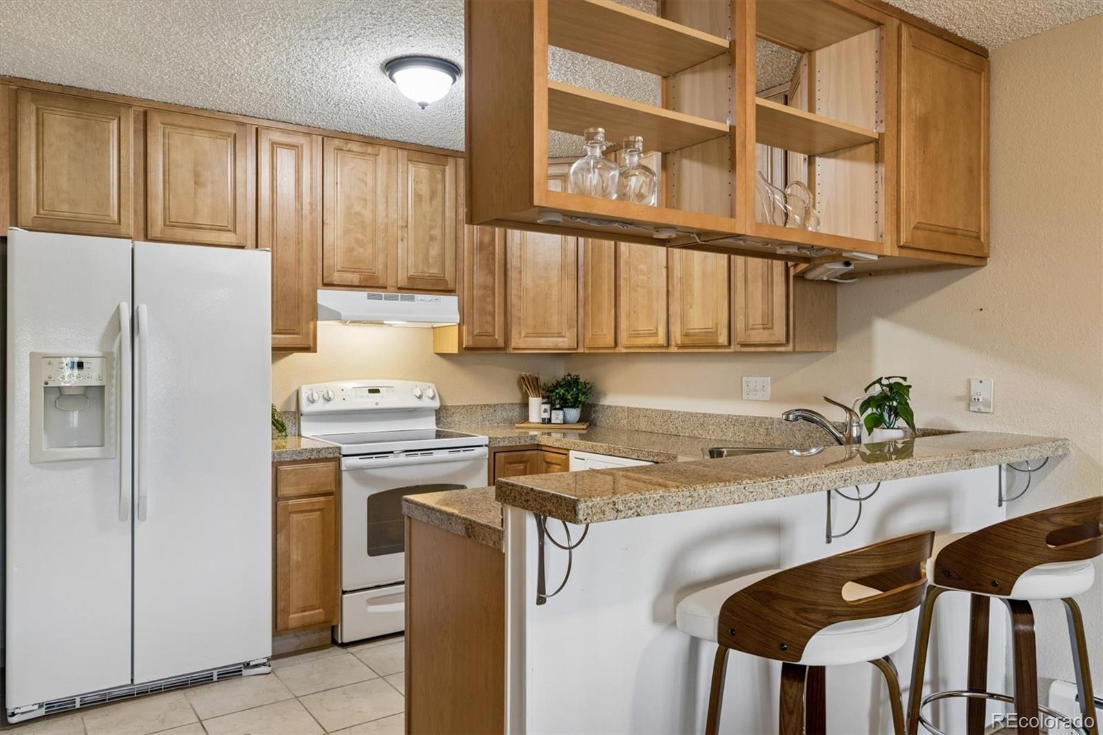 MLS Image #5 for 3470 s poplar street 403,denver, Colorado
