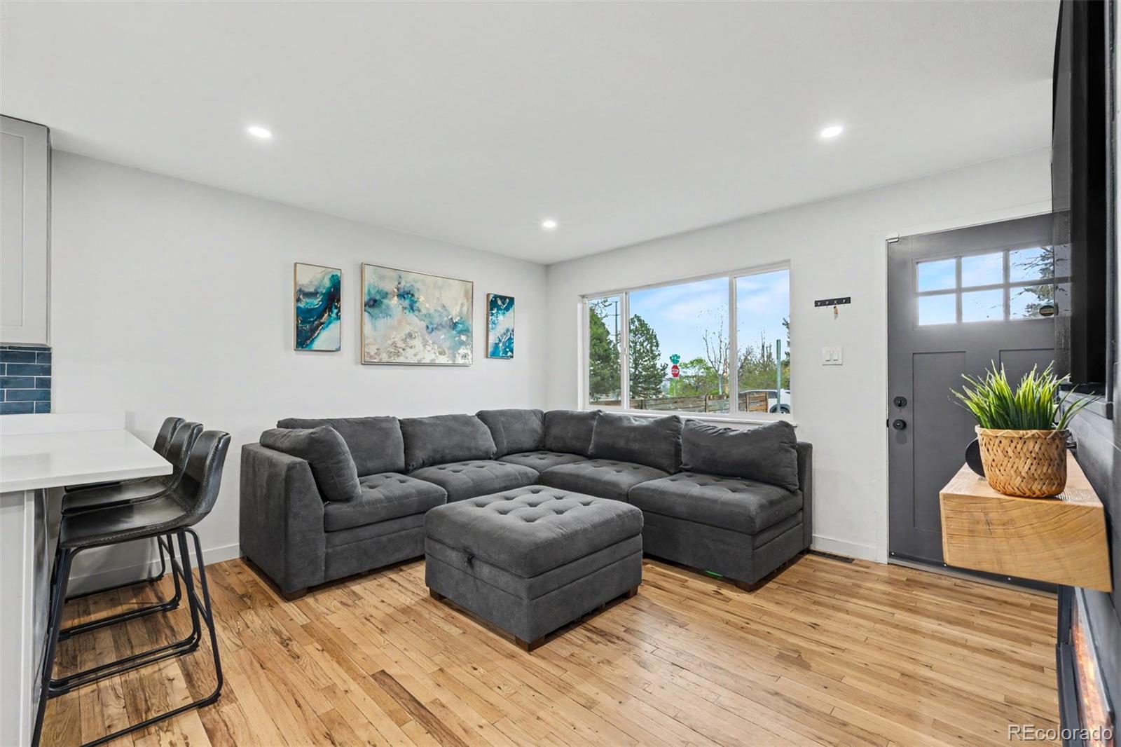 MLS Image #6 for 1085 n wolff street,denver, Colorado