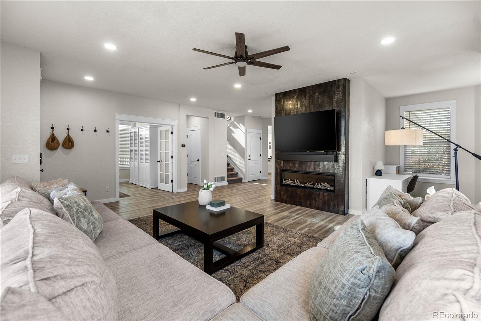 MLS Image #3 for 17252  parkside drive,commerce city, Colorado
