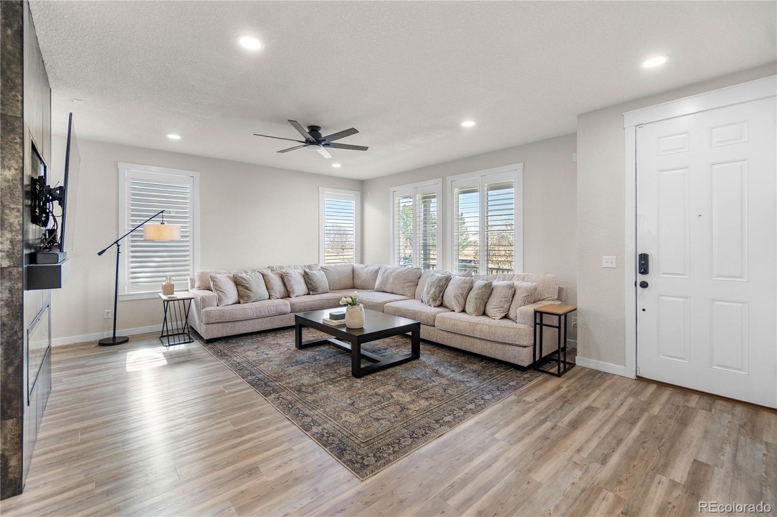 MLS Image #4 for 17252  parkside drive,commerce city, Colorado