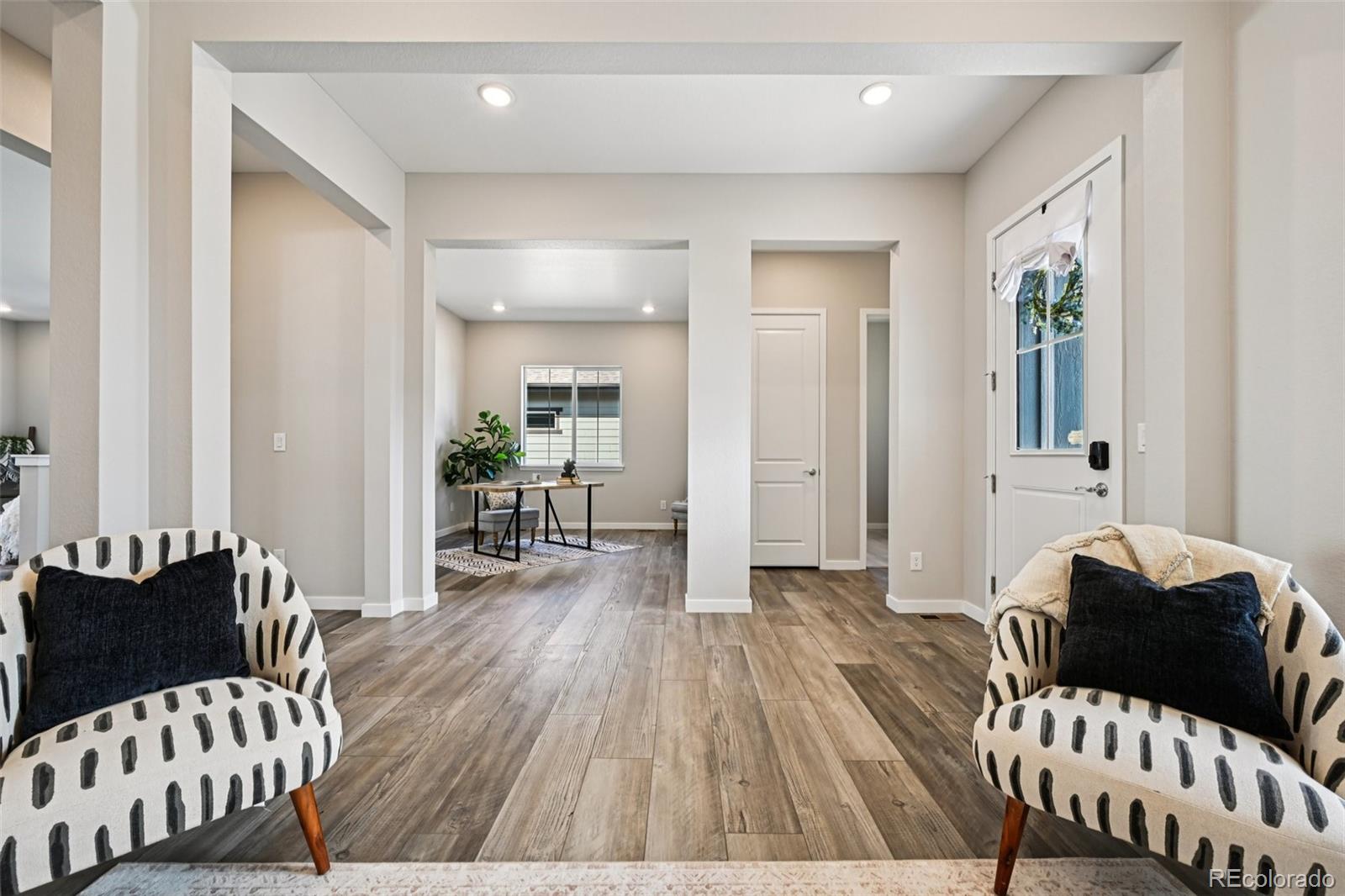 MLS Image #14 for 8735 s quemoy street,aurora, Colorado