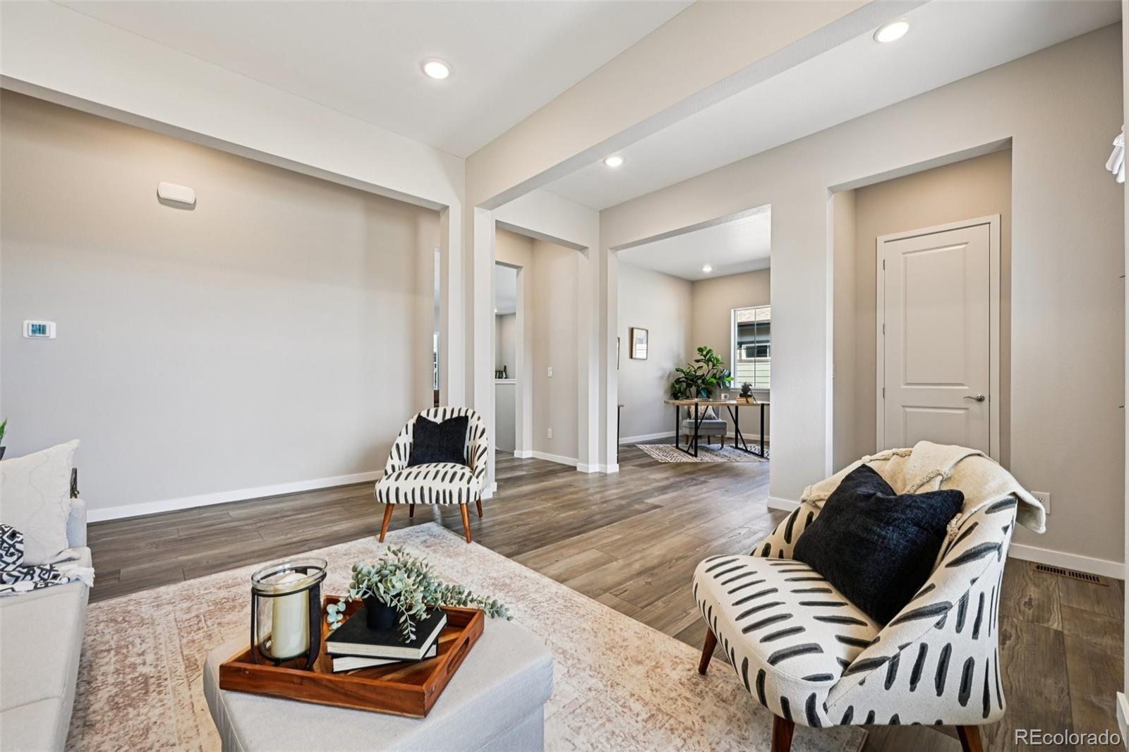 MLS Image #15 for 8735 s quemoy street,aurora, Colorado