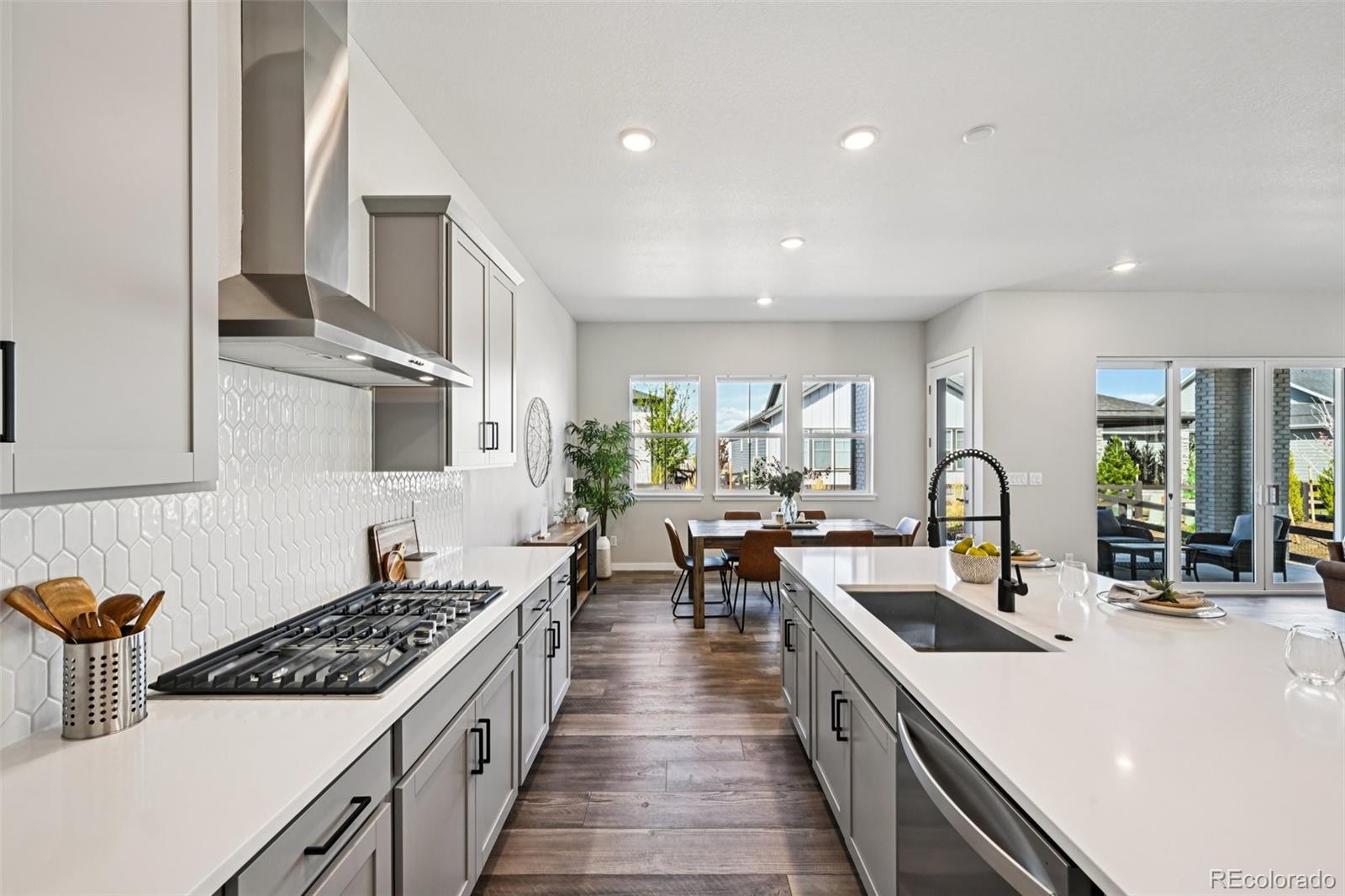 MLS Image #25 for 8735 s quemoy street,aurora, Colorado