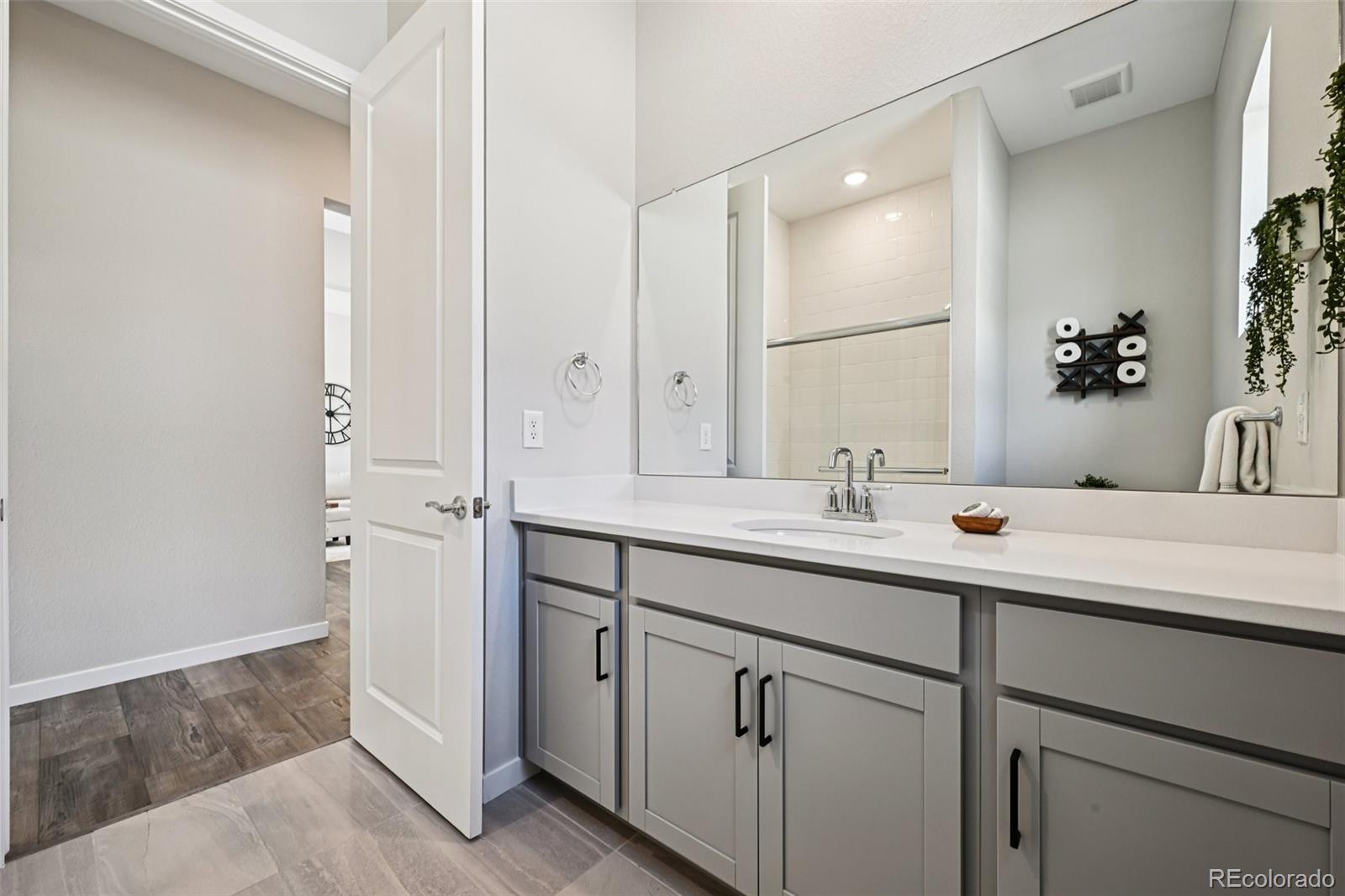 MLS Image #31 for 8735 s quemoy street,aurora, Colorado