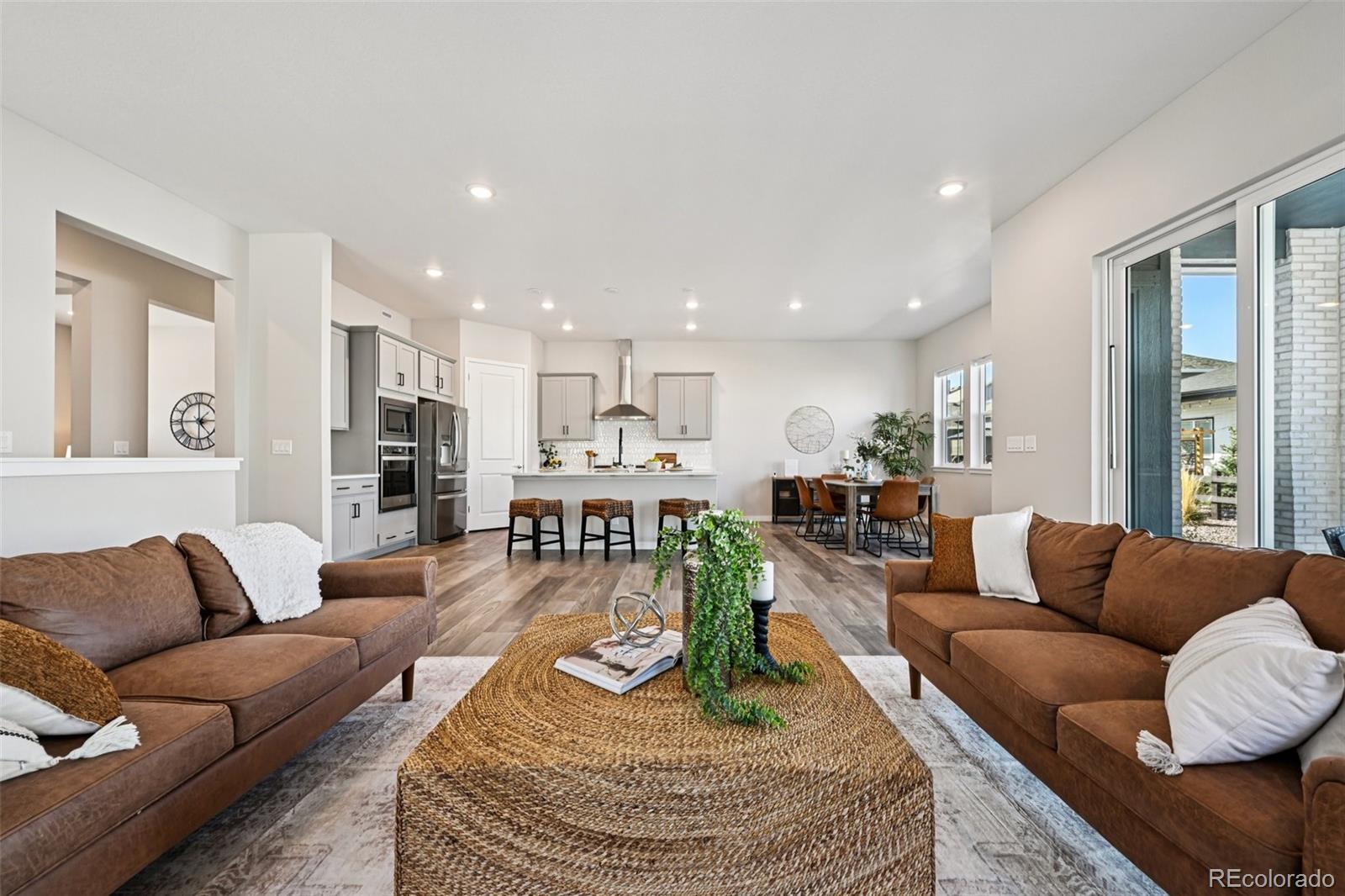 MLS Image #9 for 8735 s quemoy street,aurora, Colorado