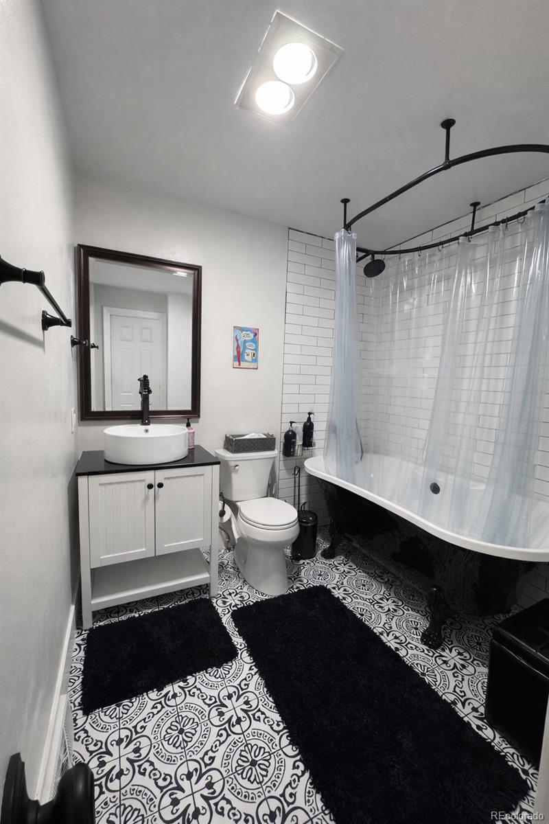 MLS Image #11 for 724 s flamingo court,denver, Colorado